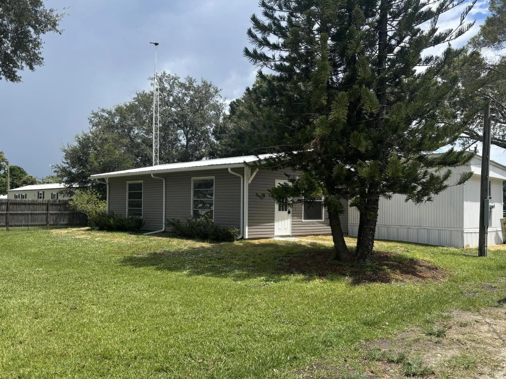 1214 ALLIGATOR Road