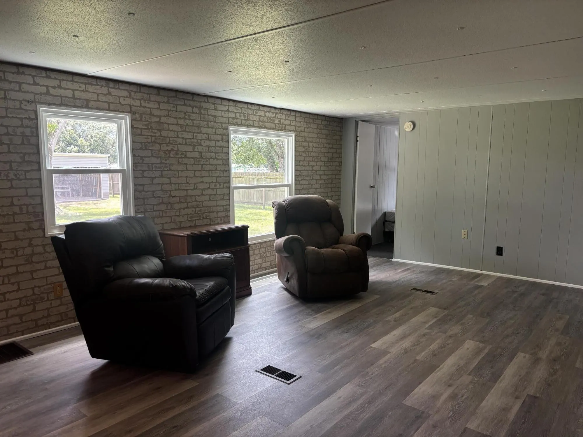 1214 ALLIGATOR Road
