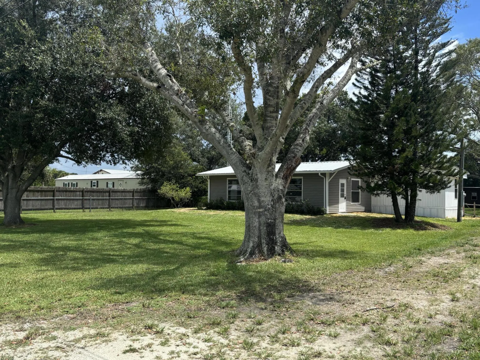 1214 ALLIGATOR Road
