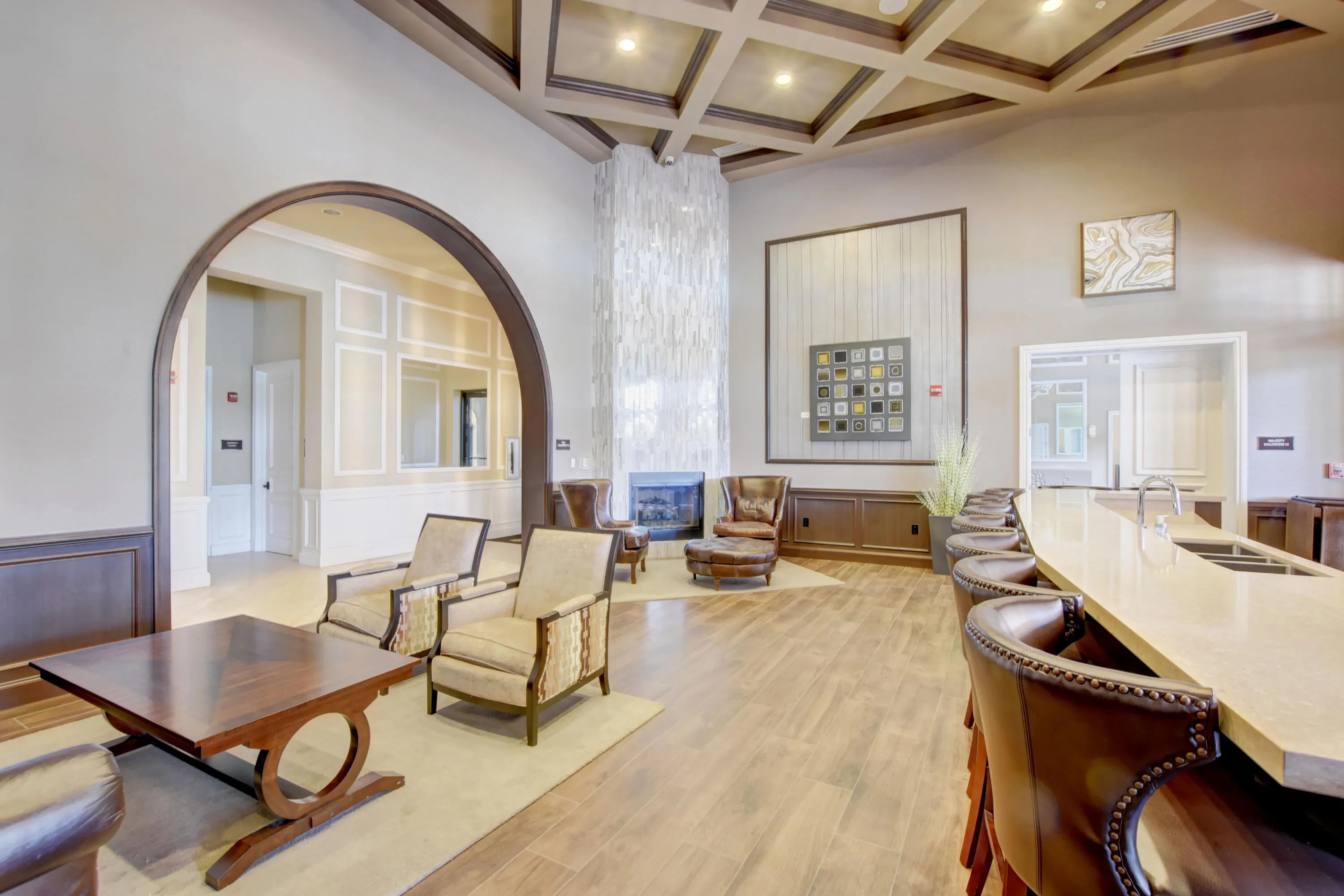 8561 LAKESIDE Bend
