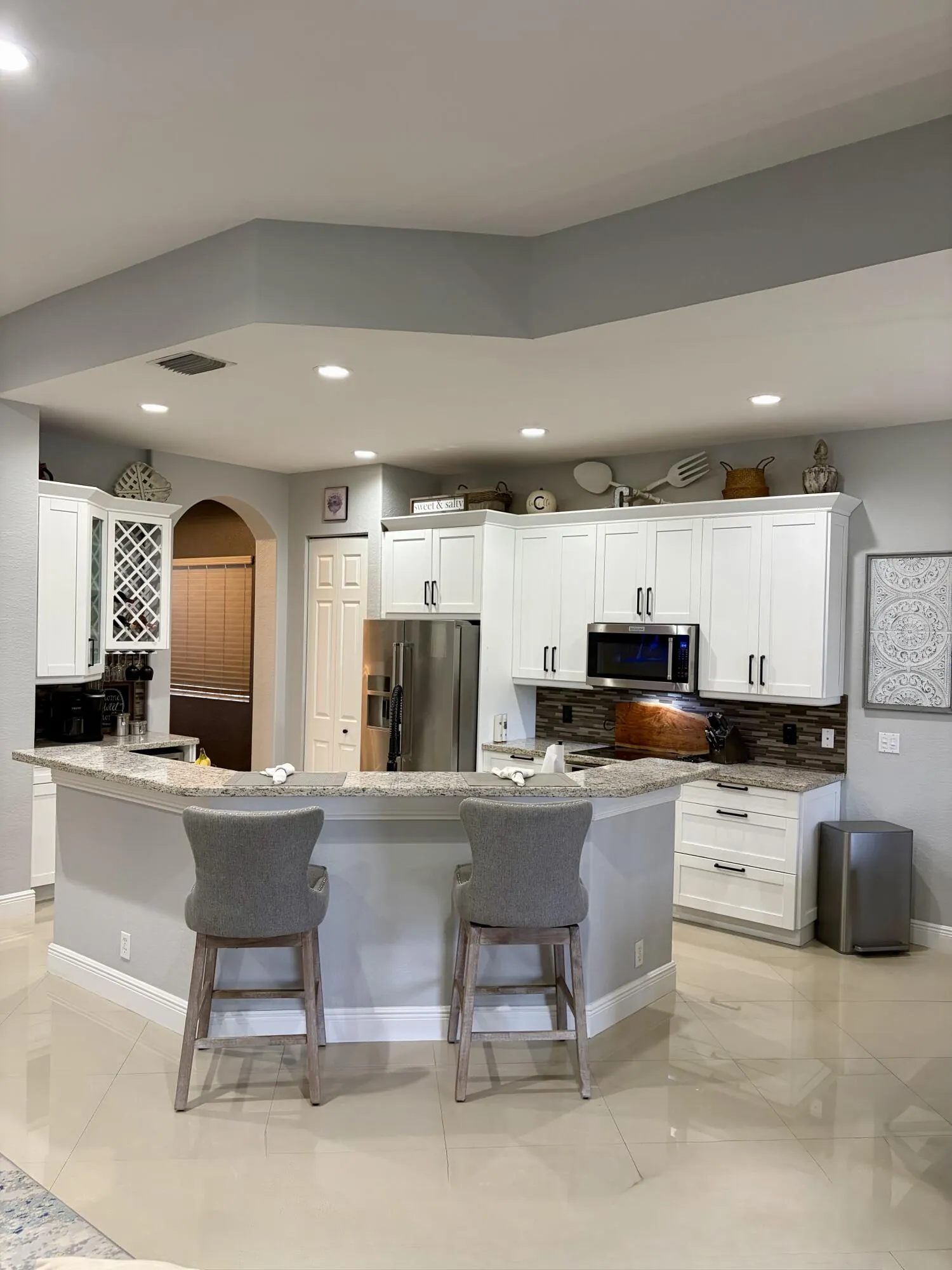 12200 NW 77TH Manor