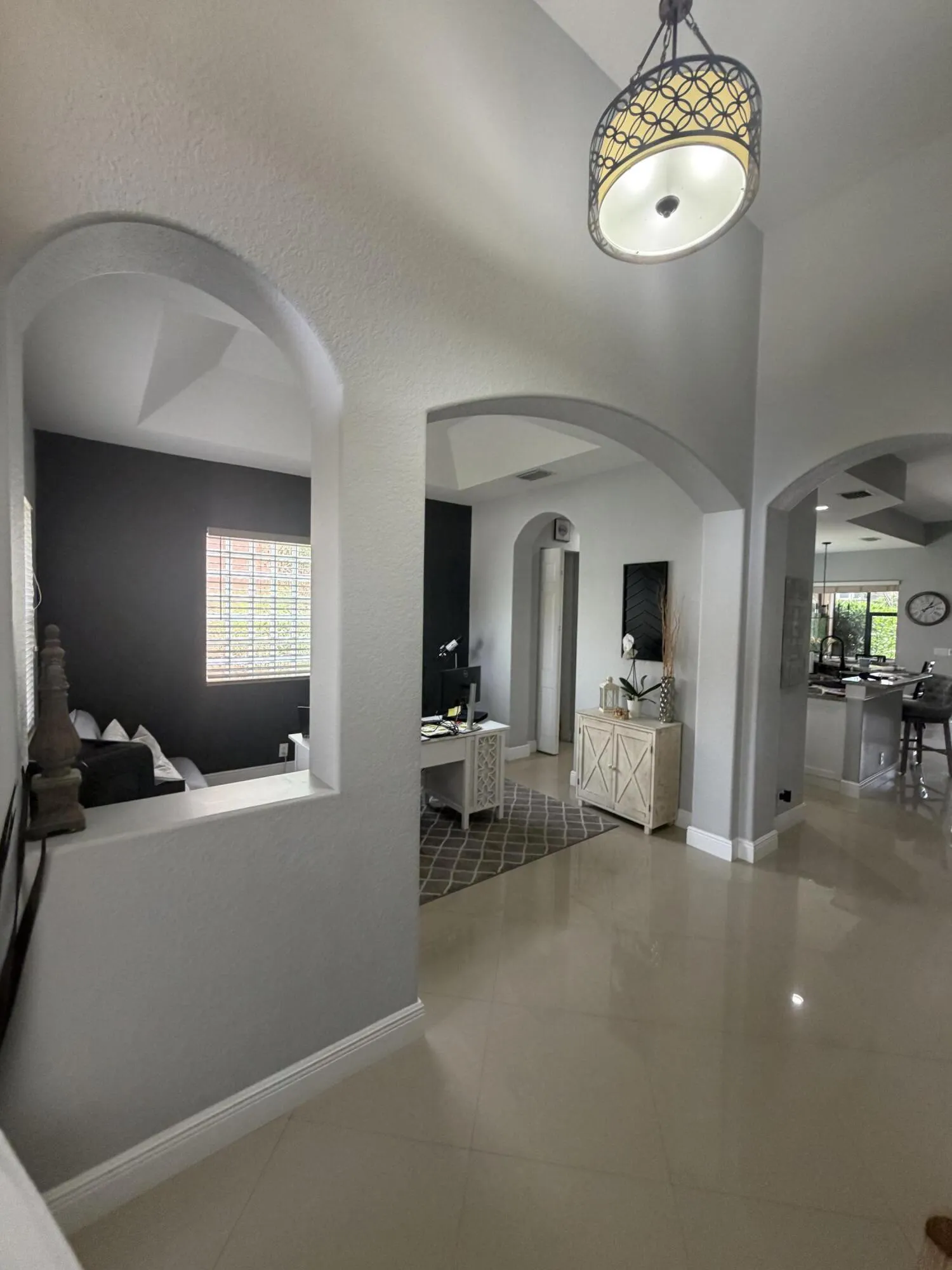 12200 NW 77TH Manor