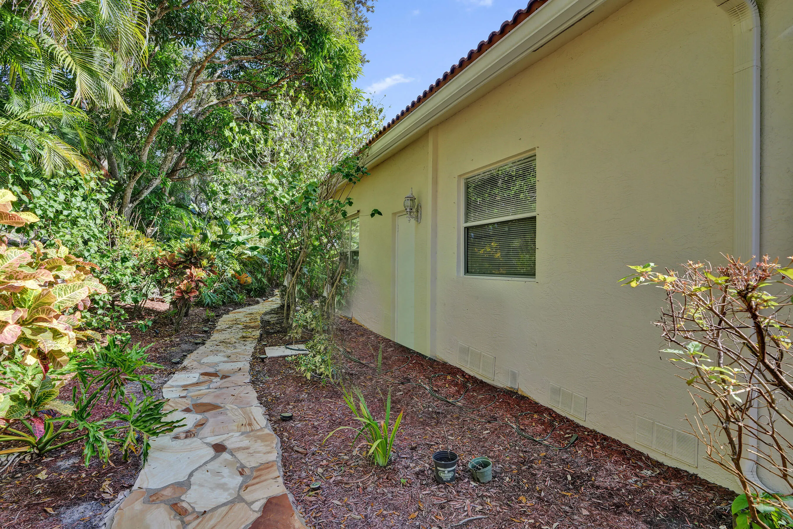 6020 NW 61ST Manor