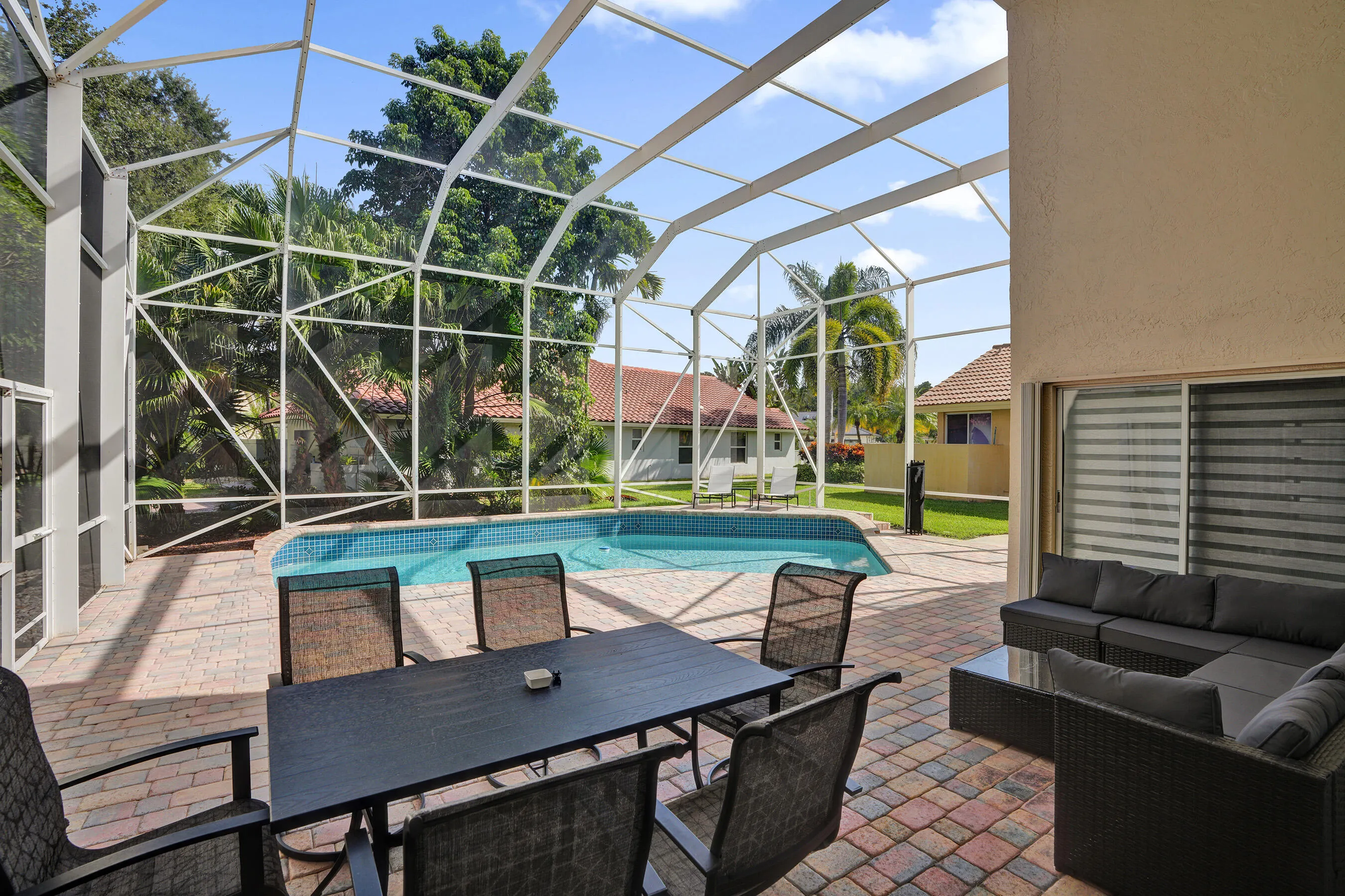 6020 NW 61ST Manor