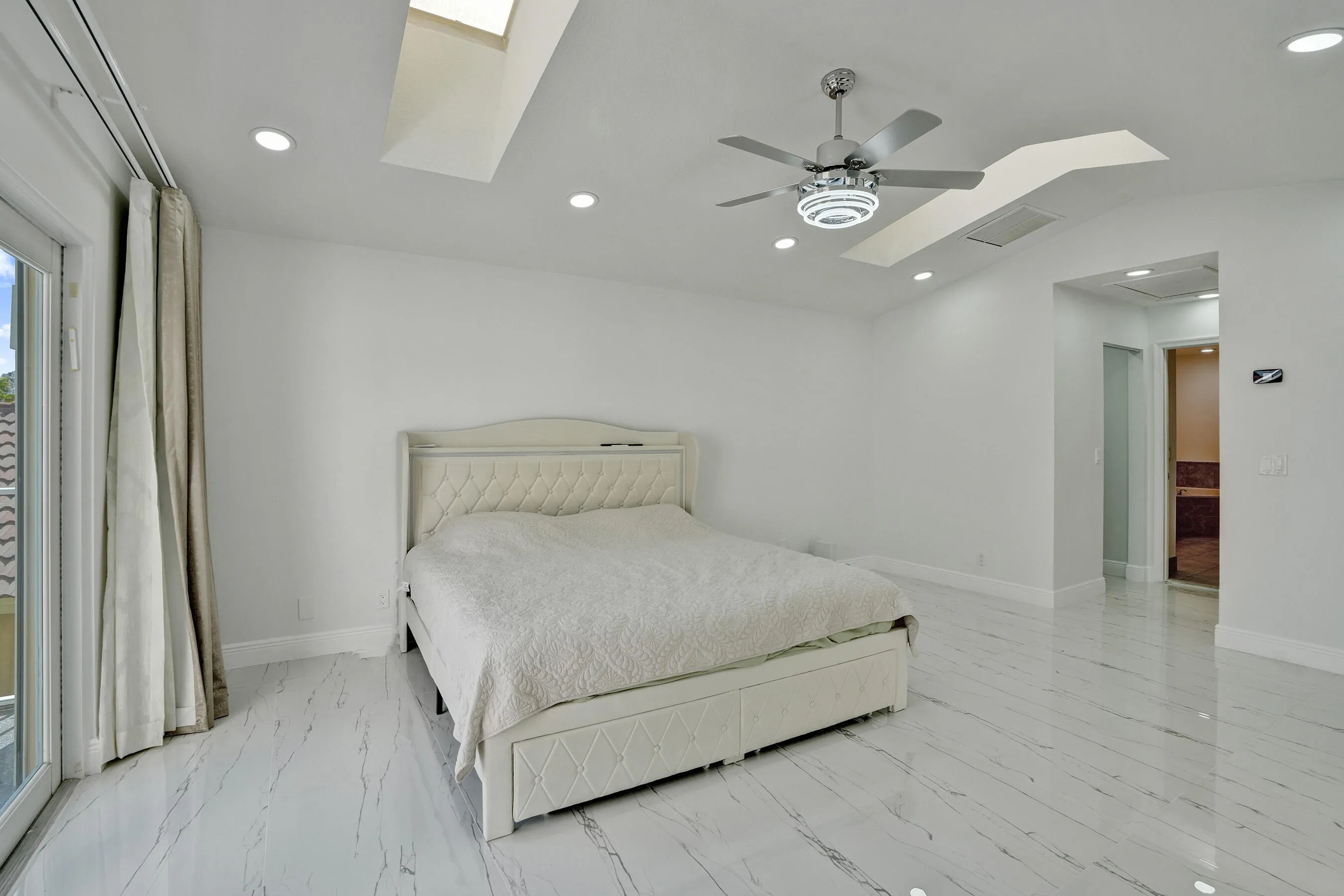 6020 NW 61ST Manor