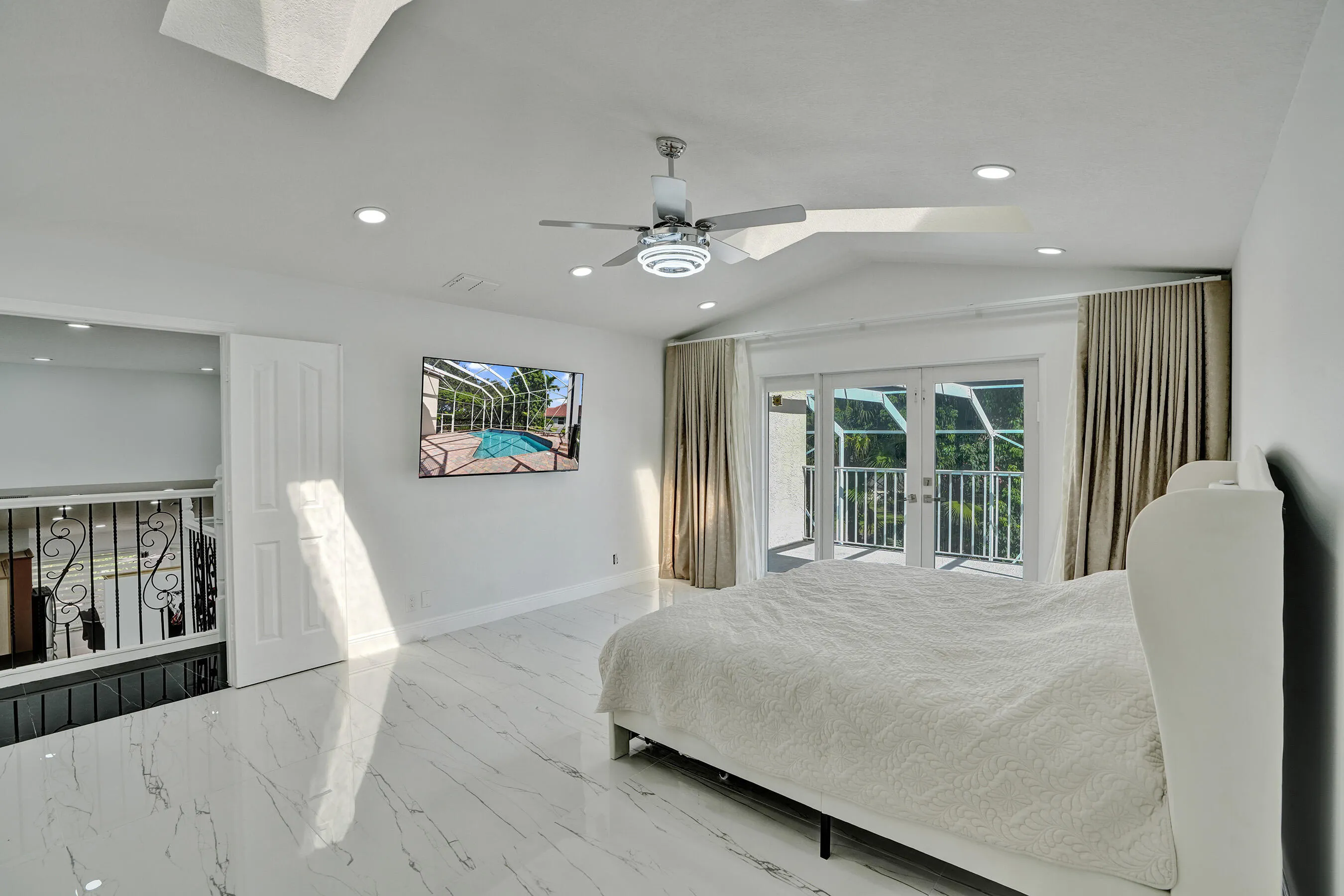 6020 NW 61ST Manor