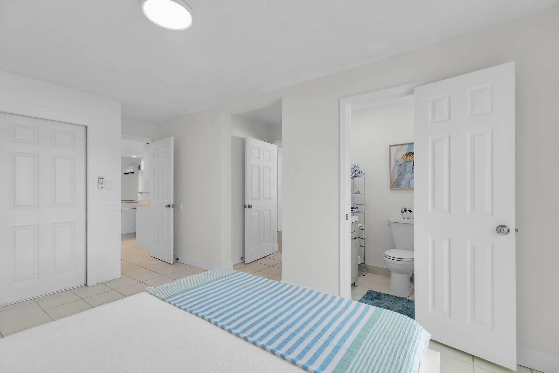 100 IROQUOIS Drive #5