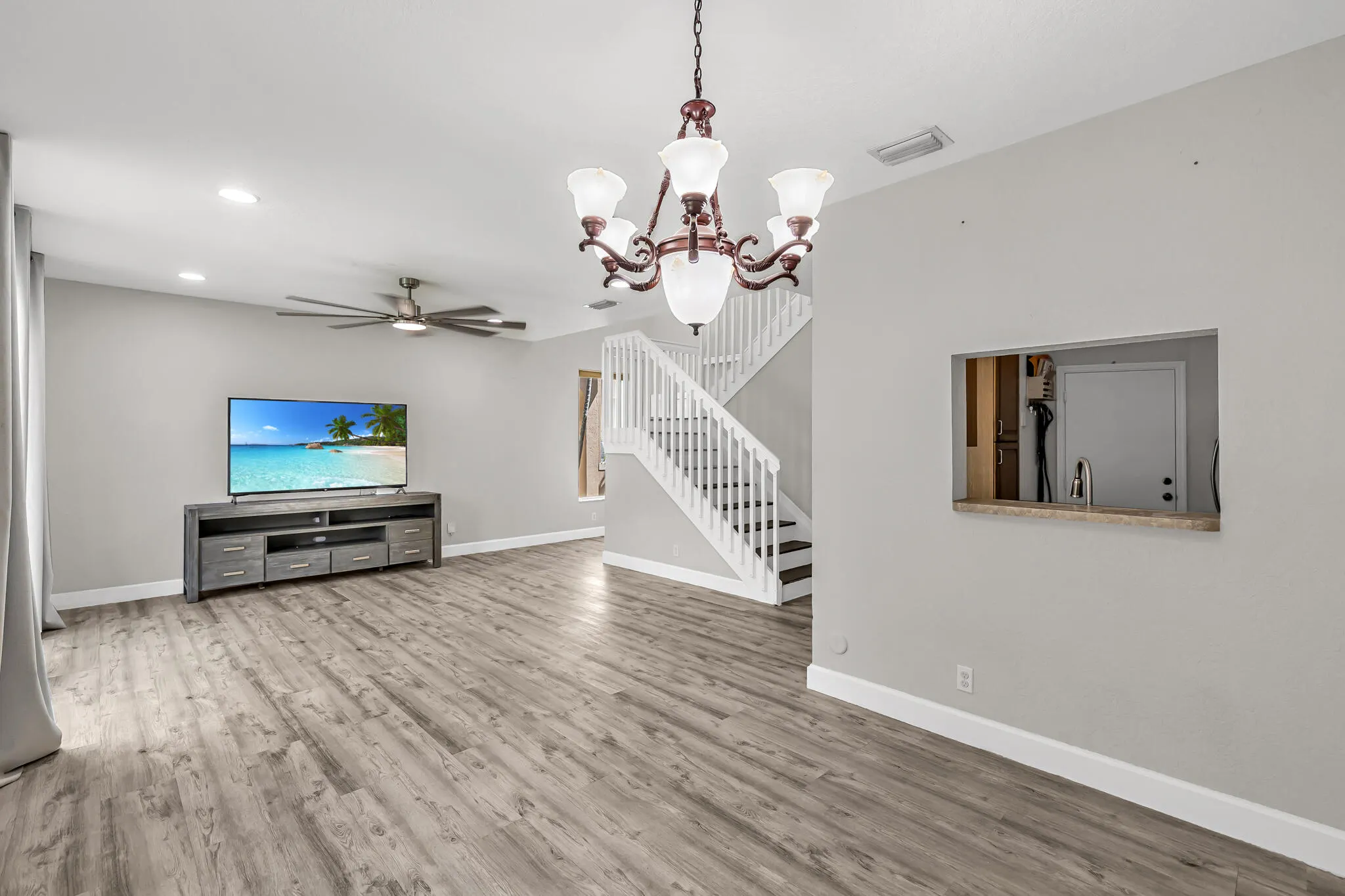 5109 STAGECOACH Drive