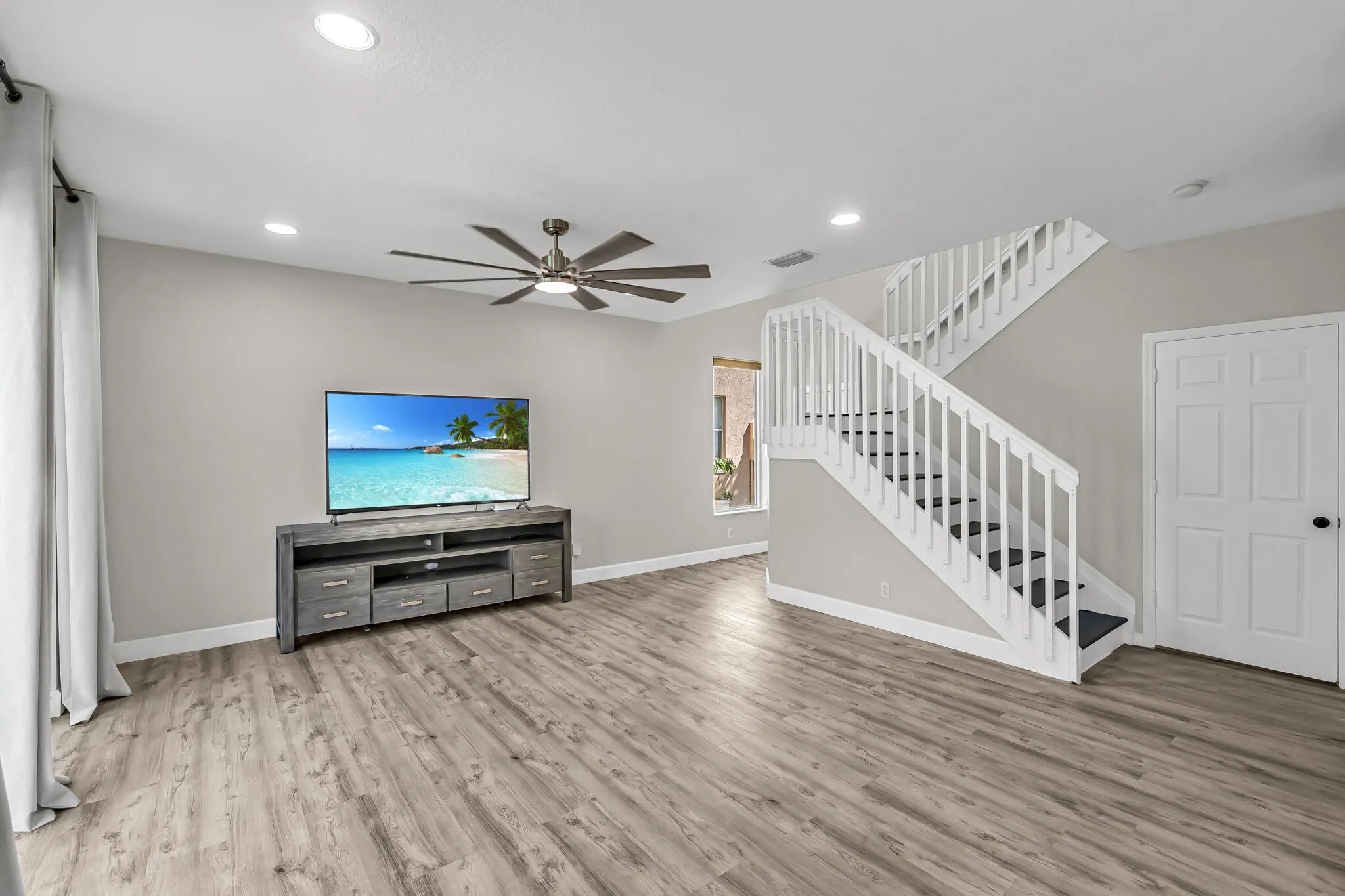 5109 STAGECOACH Drive