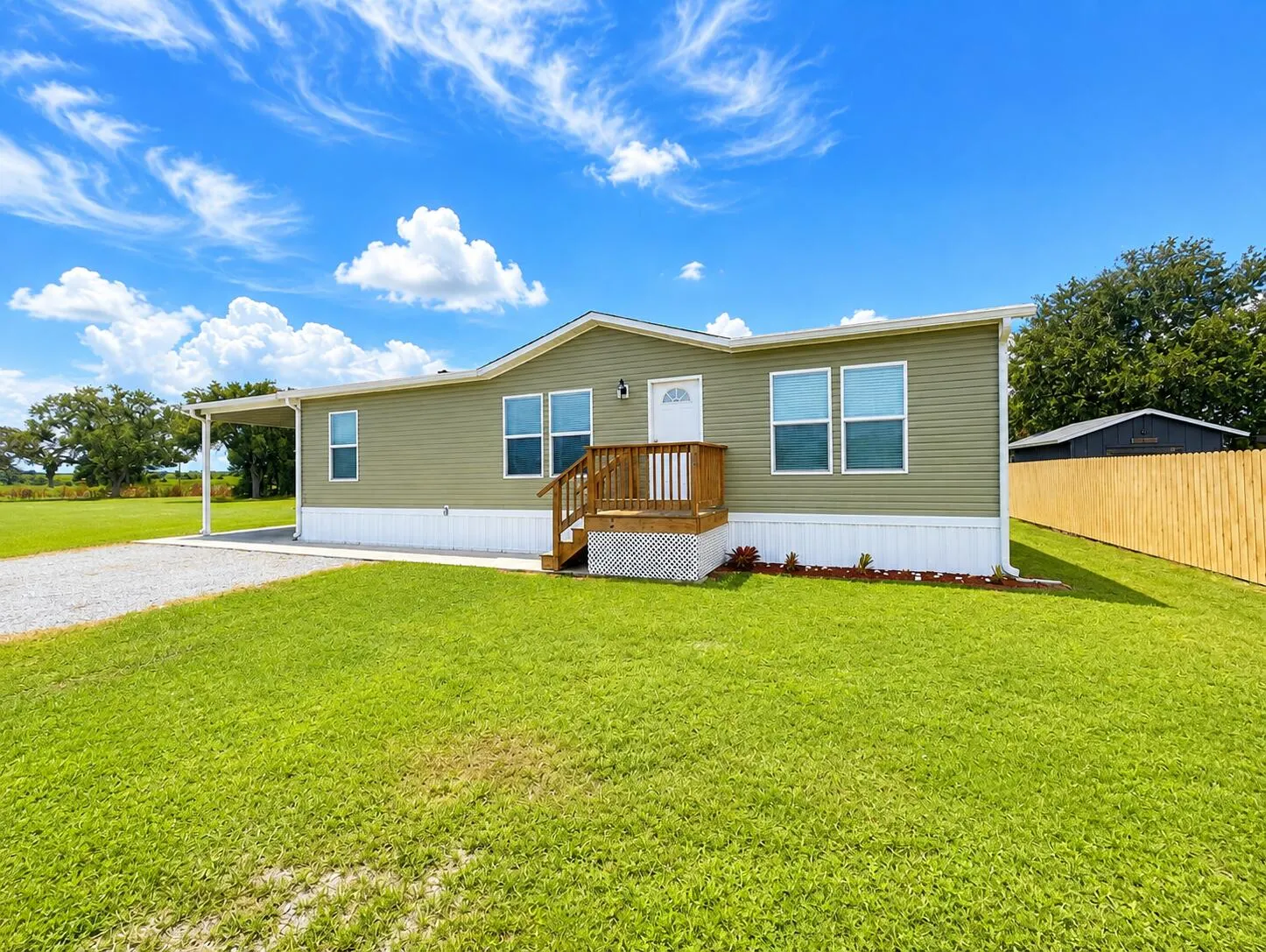 1121 ORANGE Loop