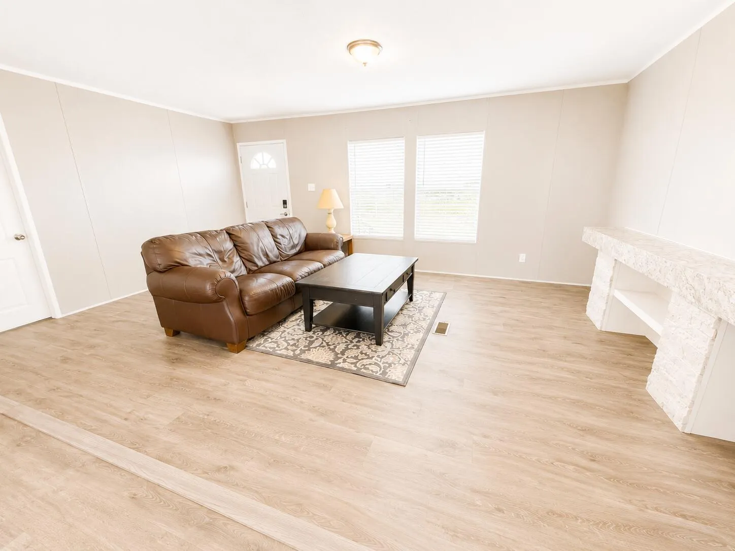 1121 ORANGE Loop