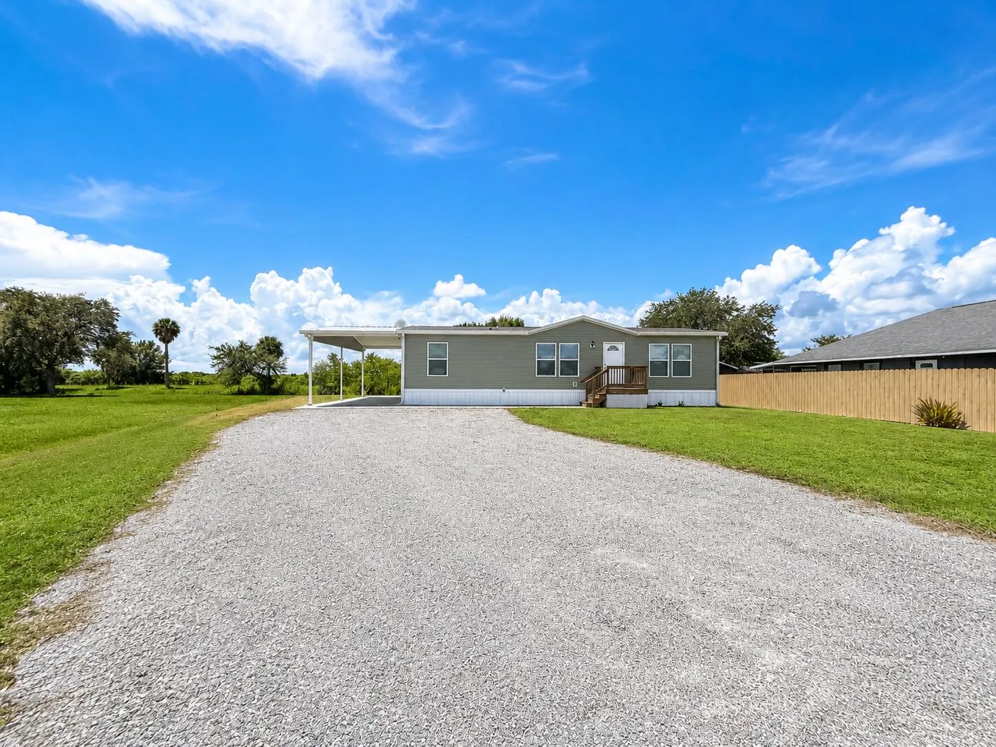 1121 ORANGE Loop