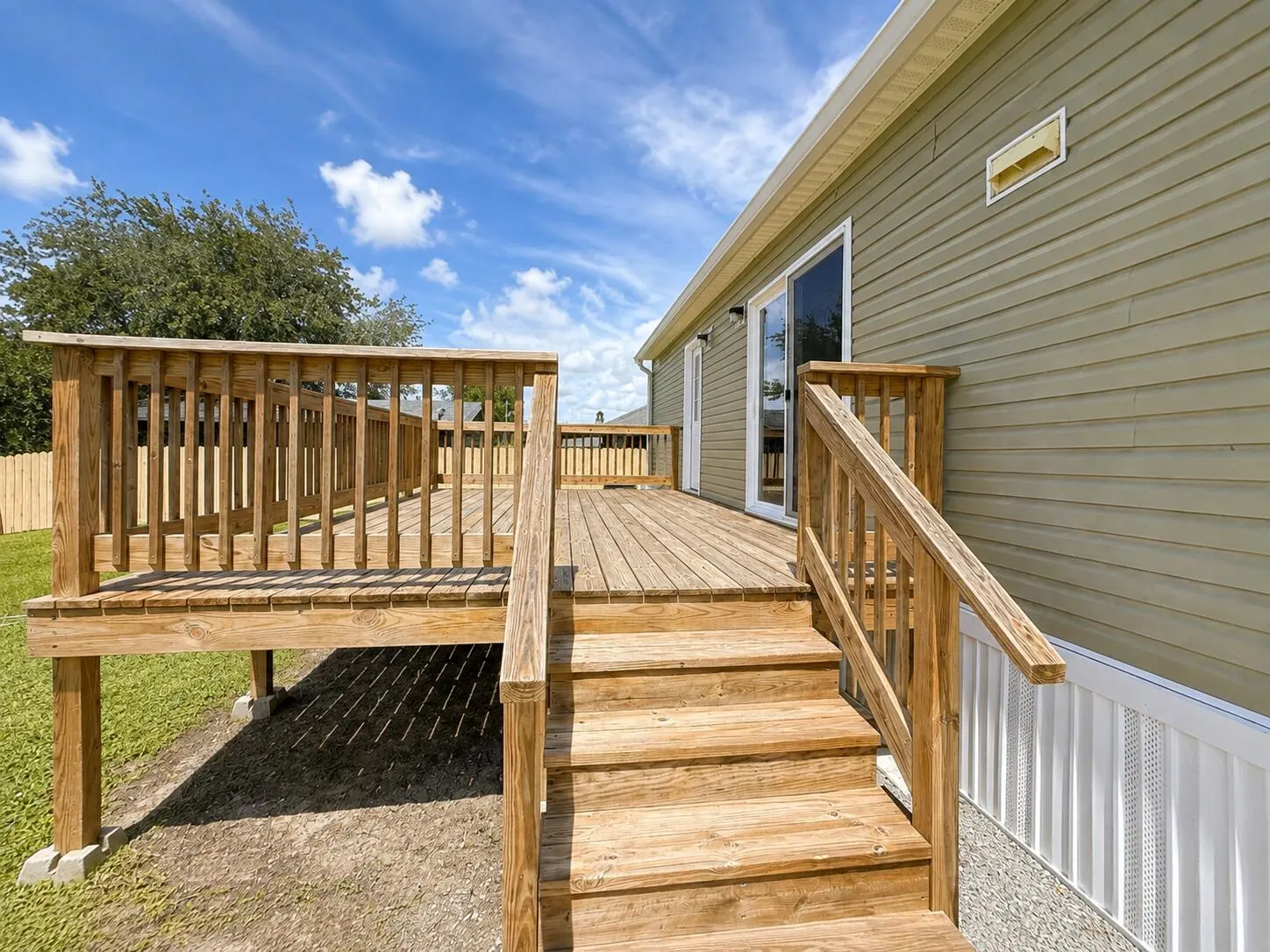 1121 ORANGE Loop