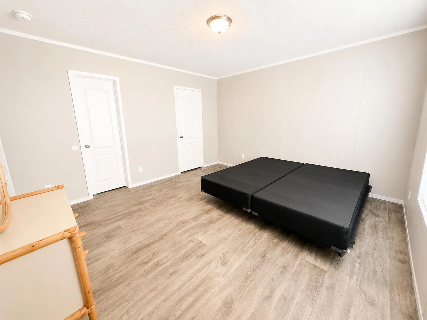 1121 ORANGE Loop