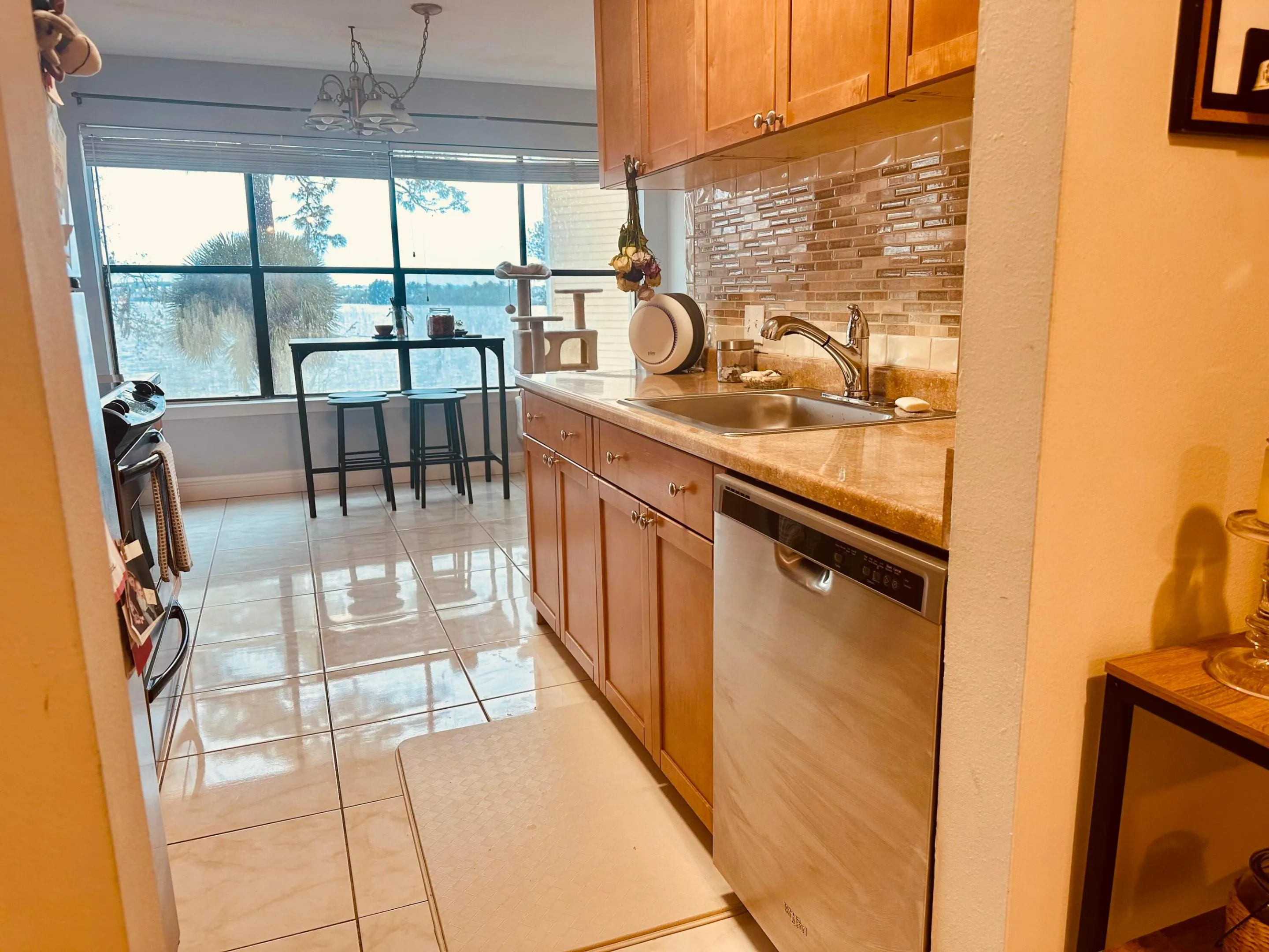 225 S TROPICAL Trail #320