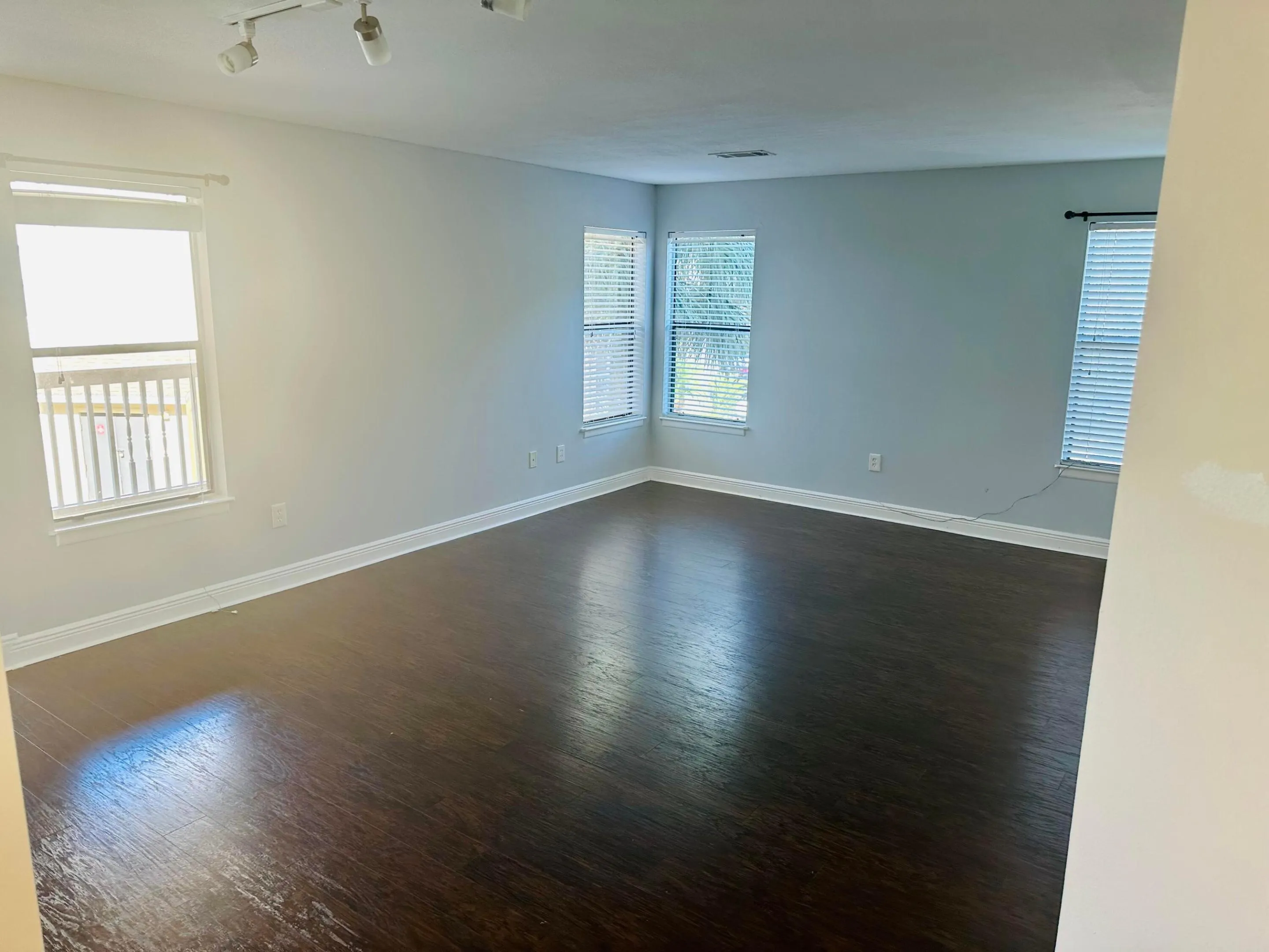 225 S TROPICAL Trail #320