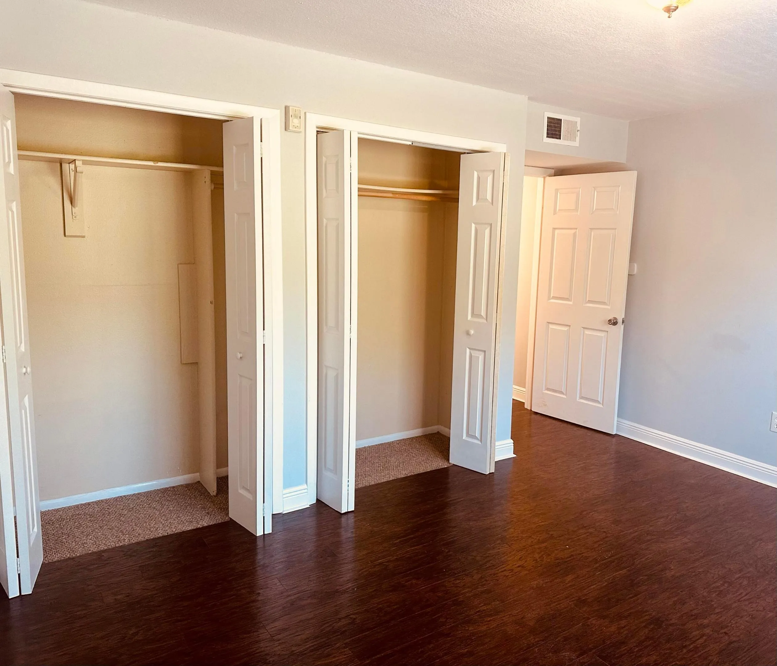 225 S TROPICAL Trail #320