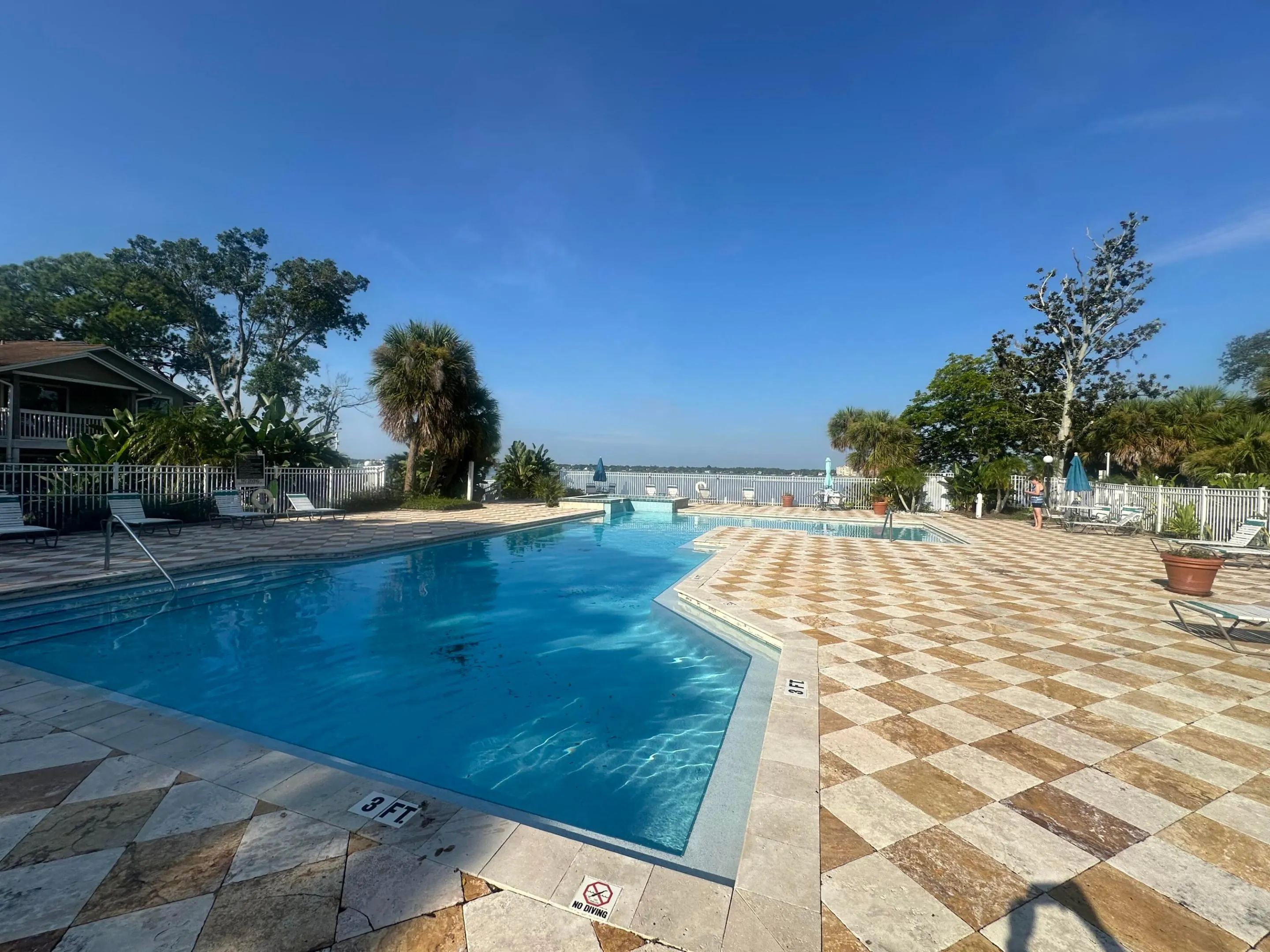 225 S TROPICAL Trail #320