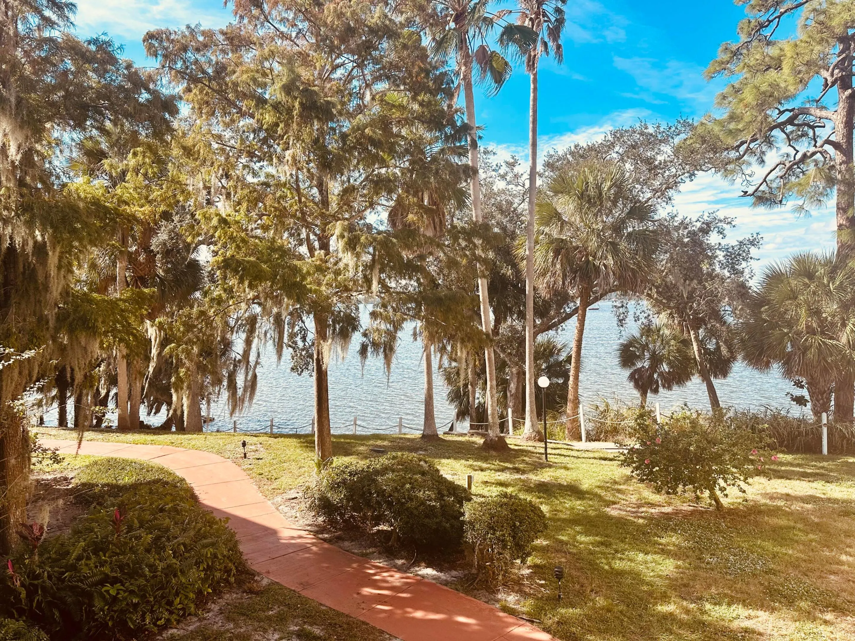 225 S TROPICAL Trail #320