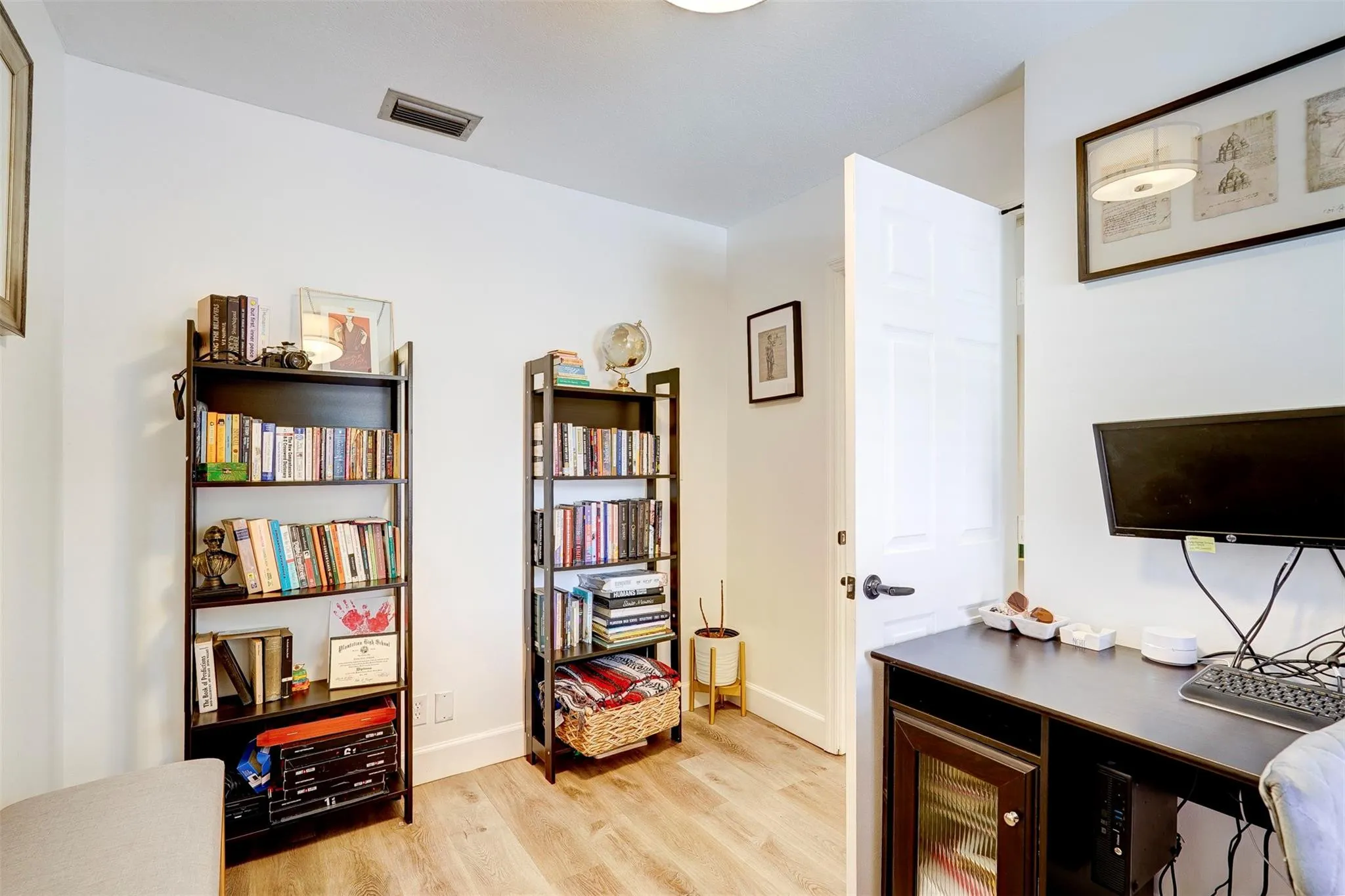 4698 NW 30TH Street