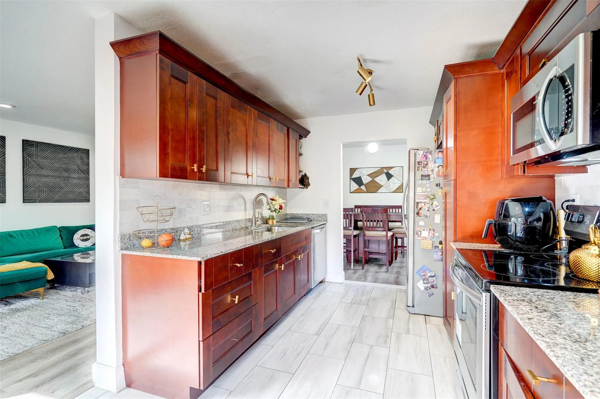 4698 NW 30TH Street