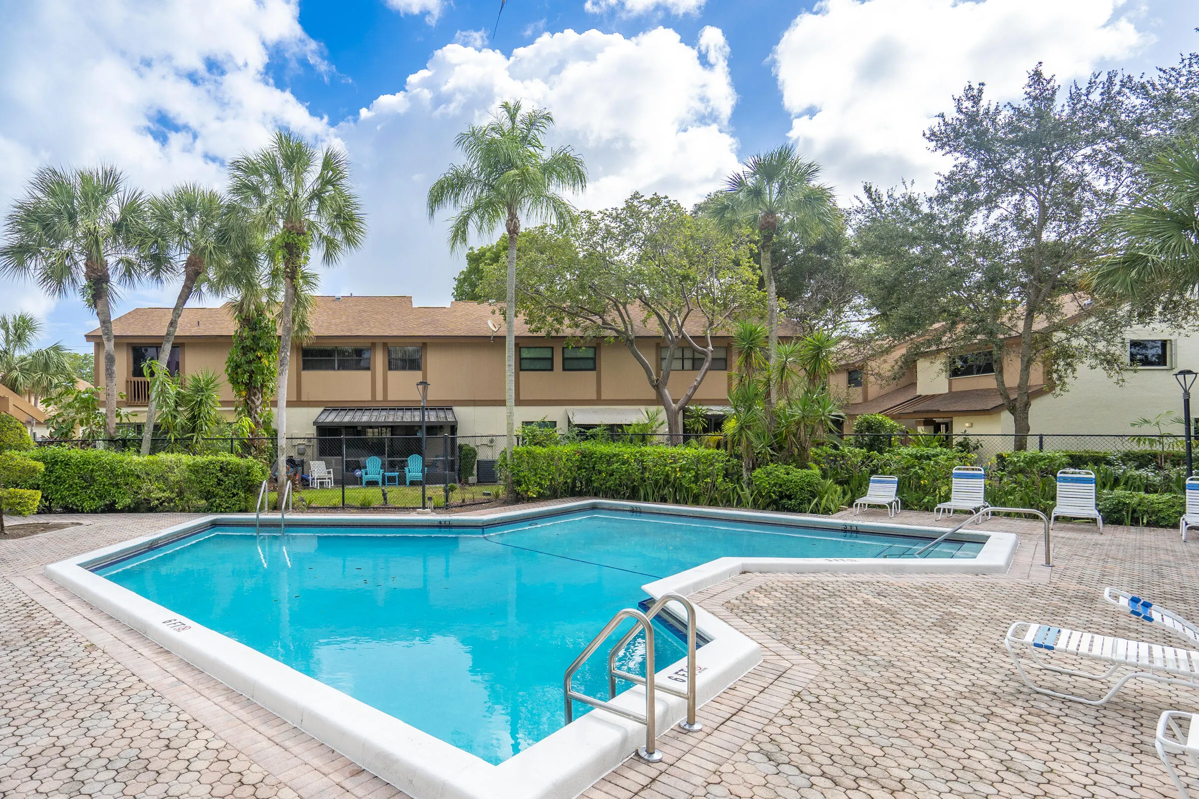 4698 NW 30TH Street