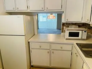 7200 NW 5TH Place #203