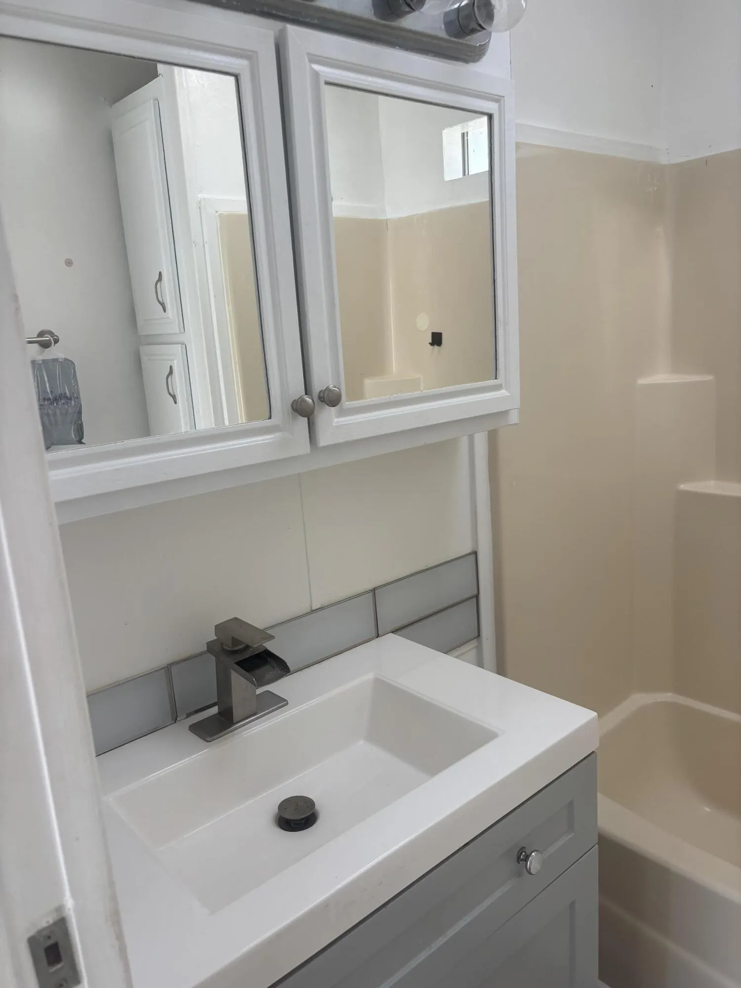 36 E 2nd Street #p4