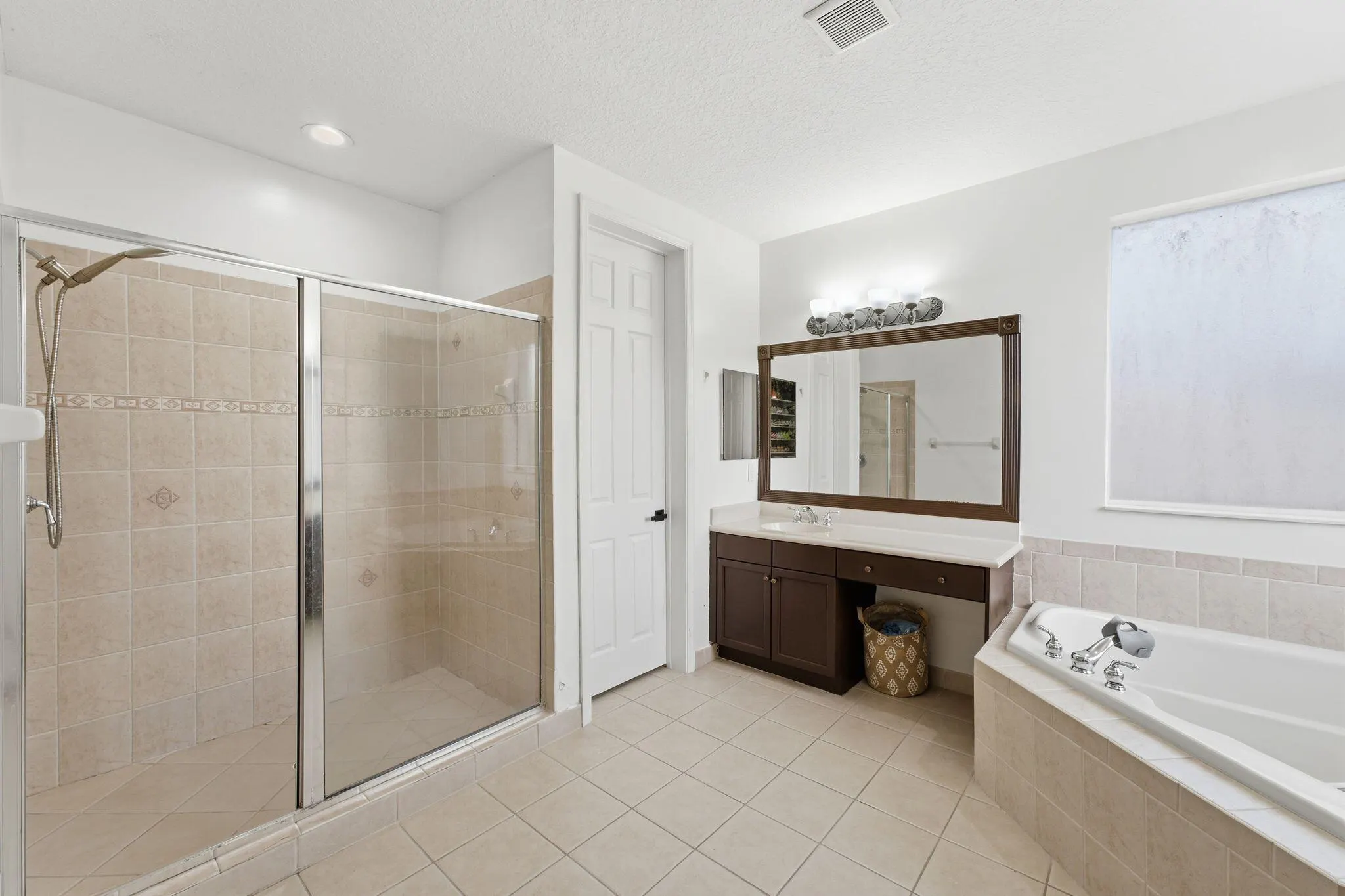 12339 NW 77TH Manor