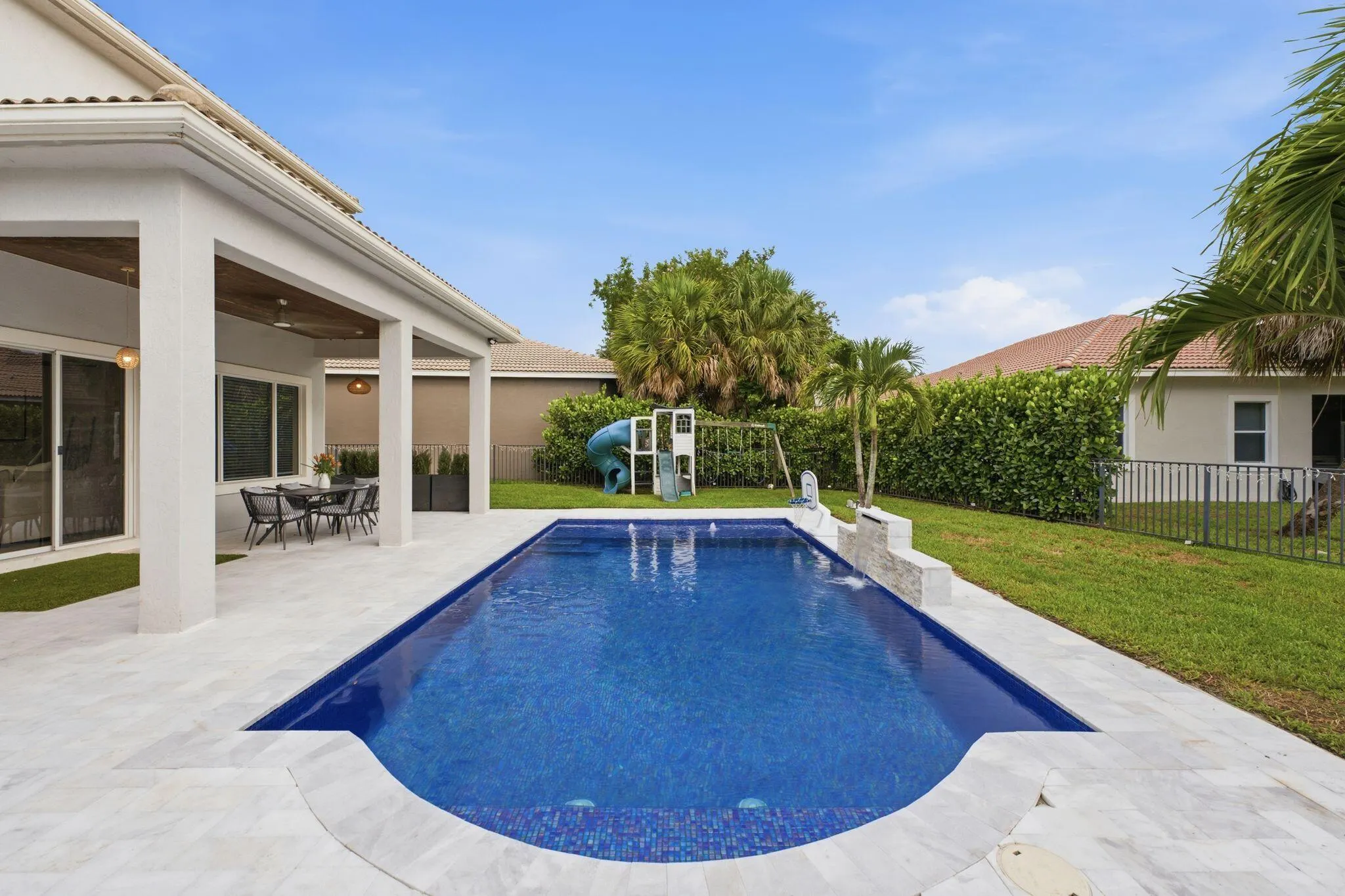 12339 NW 77TH Manor