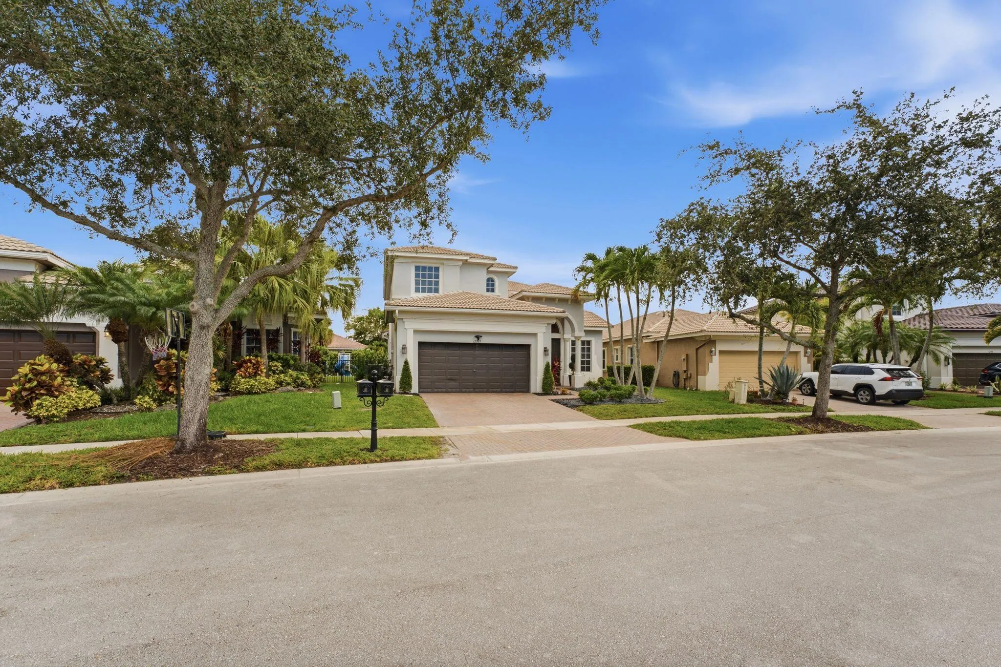 12339 NW 77TH Manor