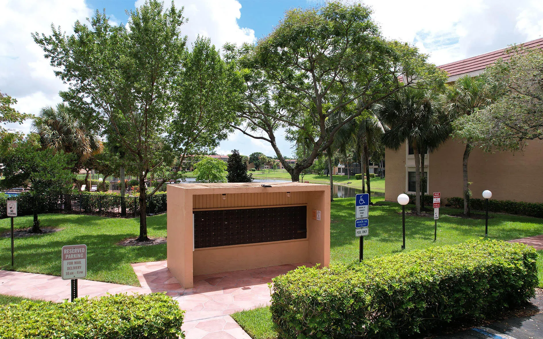 6618 CORAL LAKE Drive #206