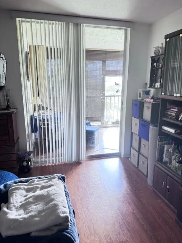 7320 LAKE CIR Drive #407