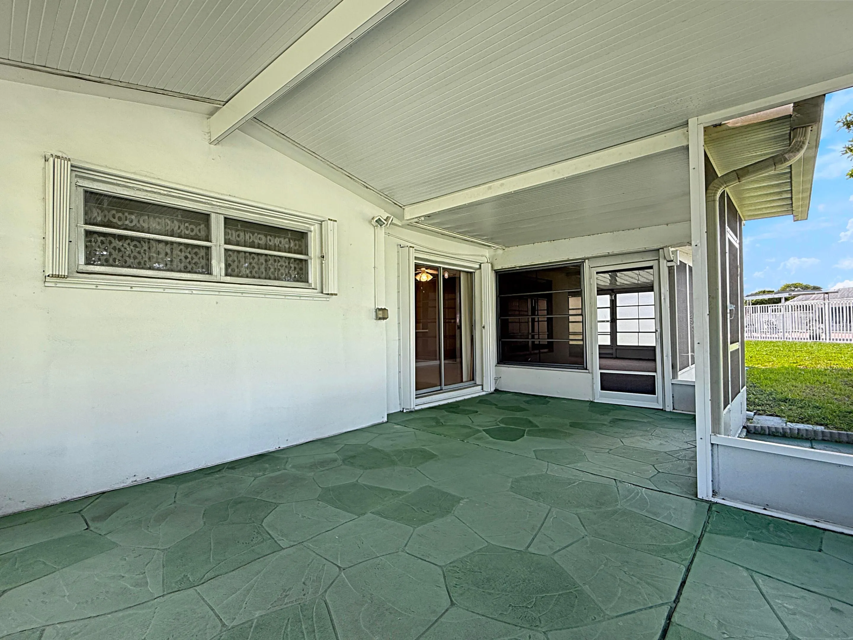 6755 NW 16TH Street