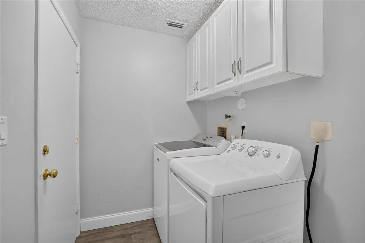 5435 NW 50th Court