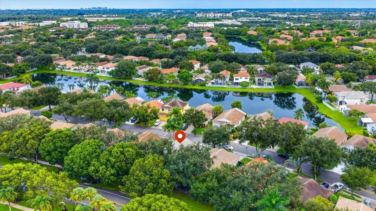 5435 NW 50th Court