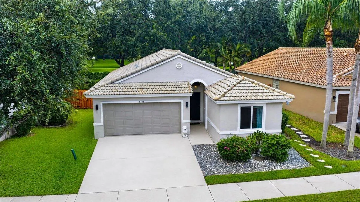 5435 NW 50th Court