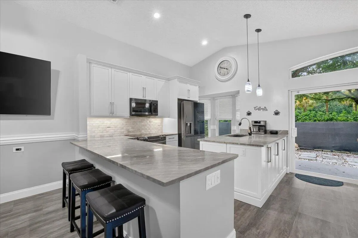 5435 NW 50th Court
