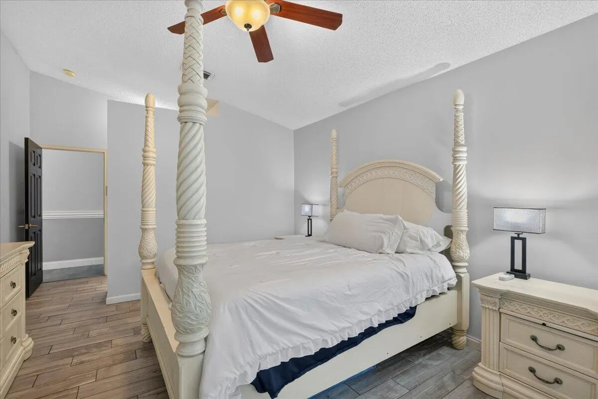 5435 NW 50th Court