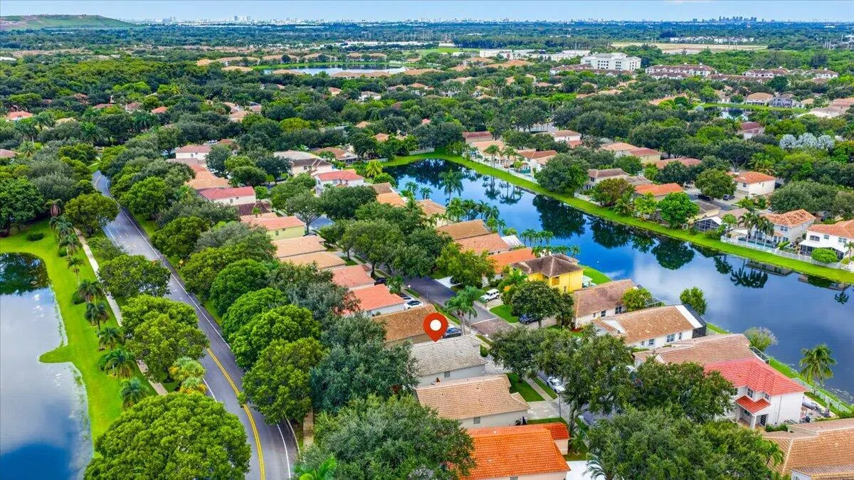 5435 NW 50th Court