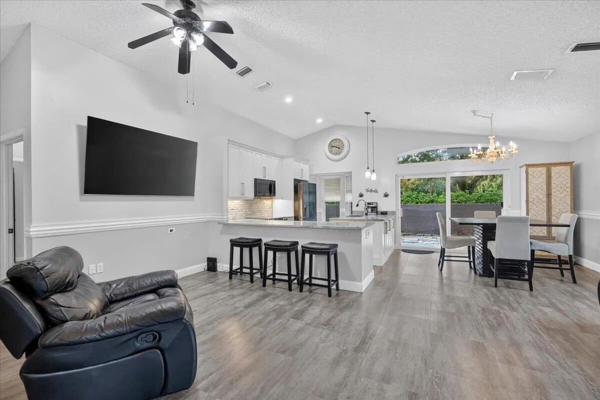 5435 NW 50th Court
