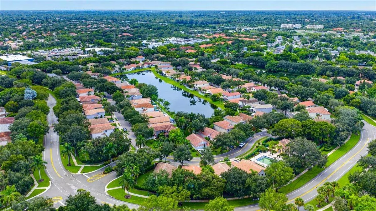 5435 NW 50th Court