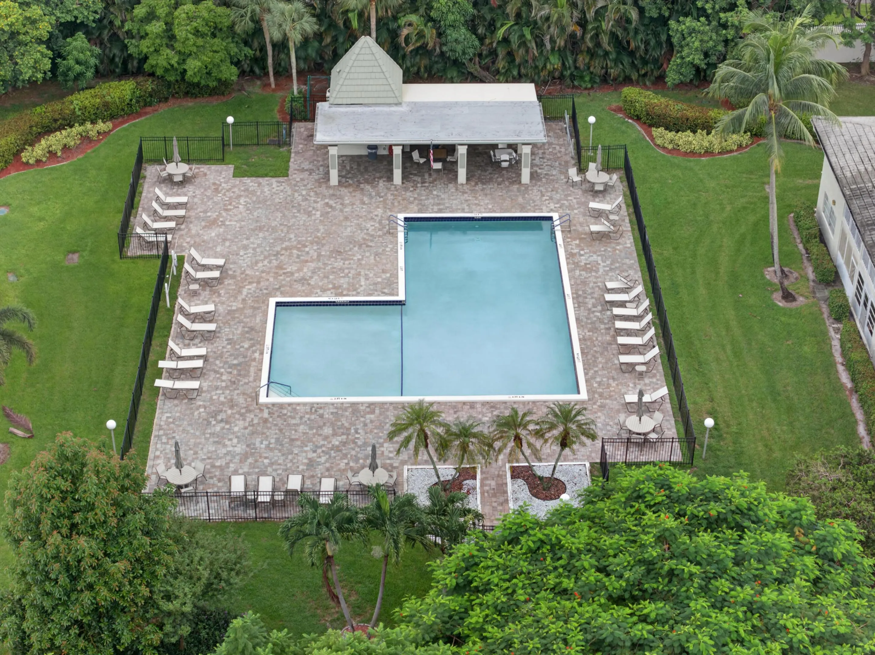 1205 Bahama Bend #F1