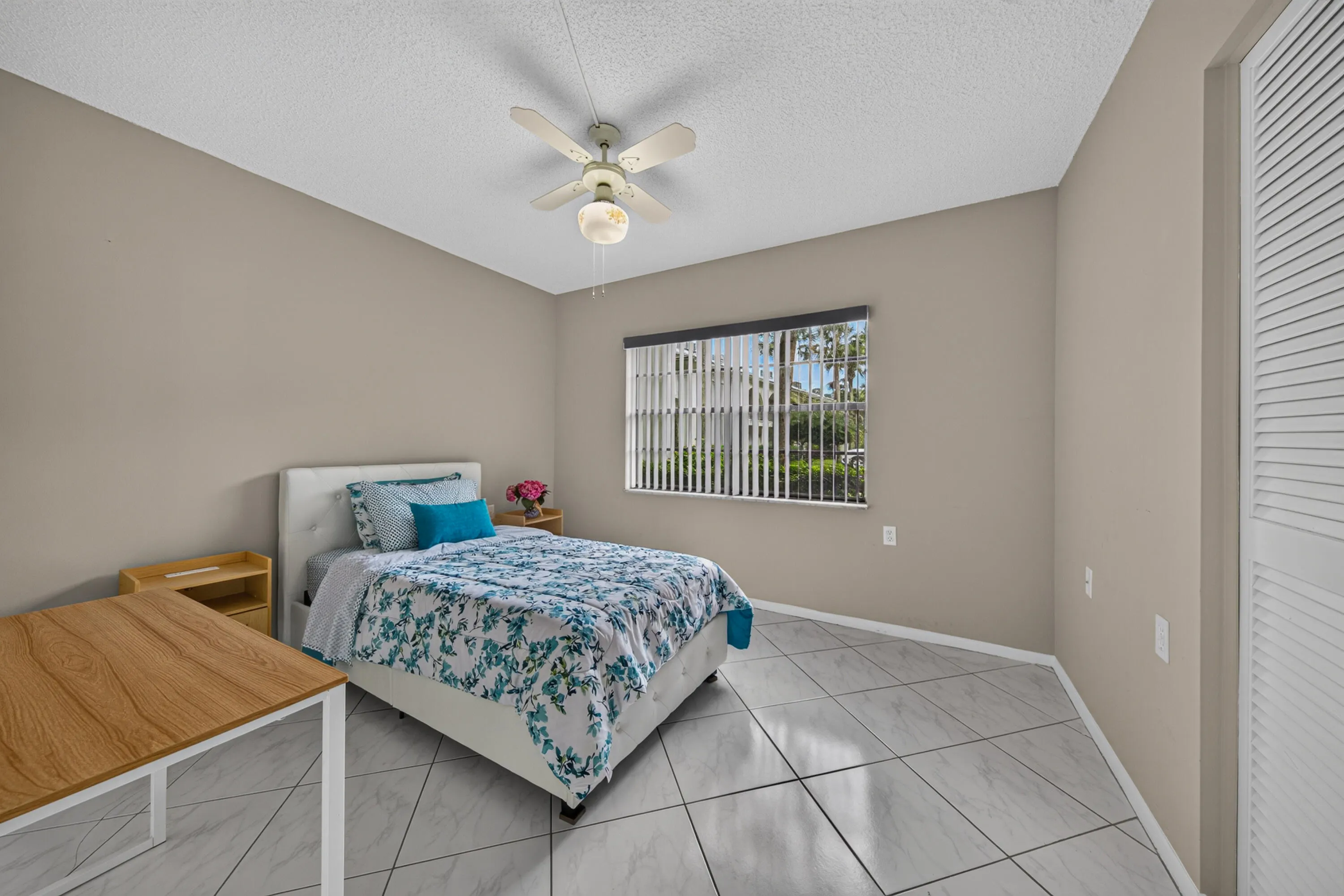 1205 Bahama Bend #F1