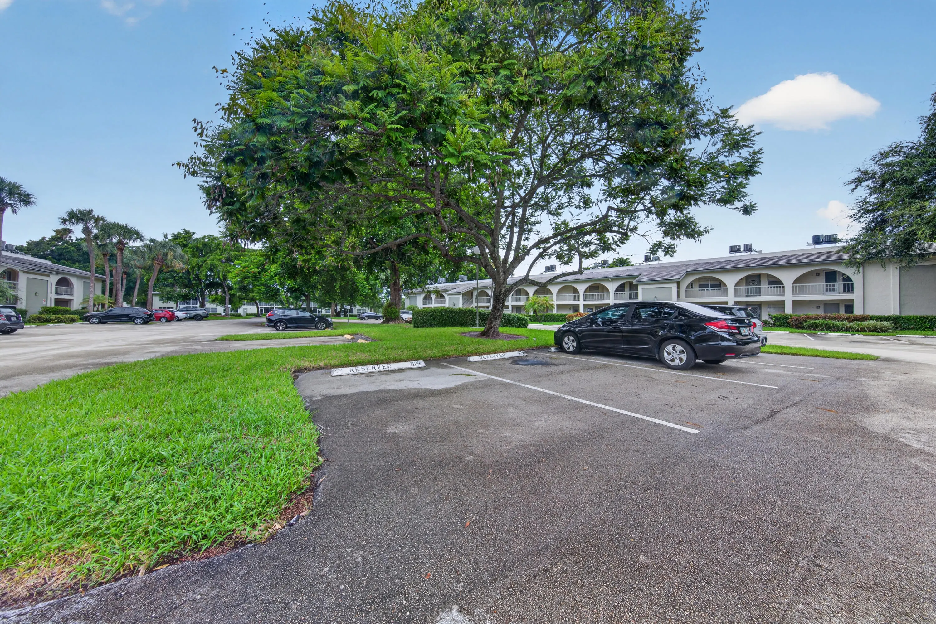 1205 Bahama Bend #F1