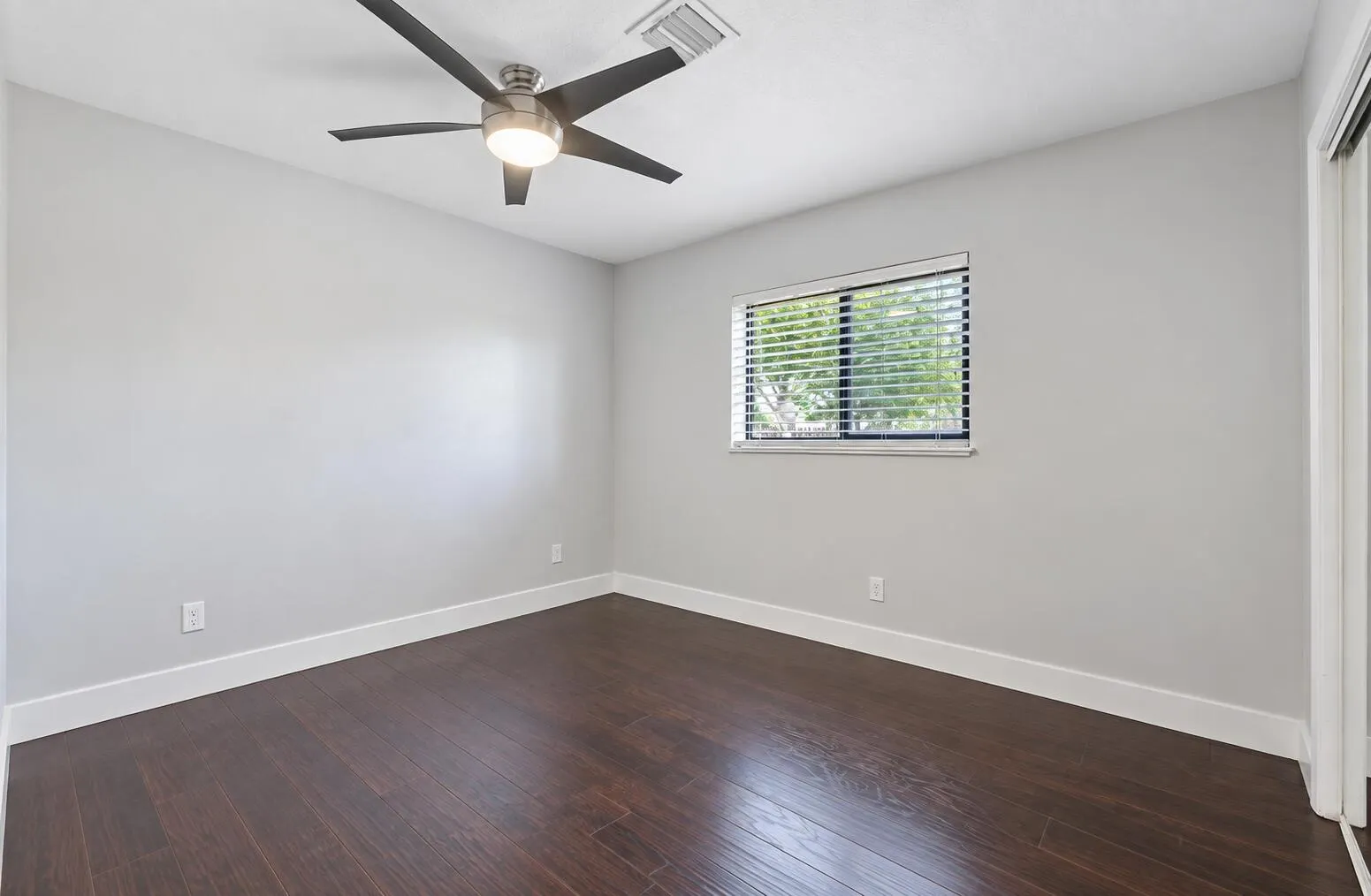 711 NW 45TH Avenue