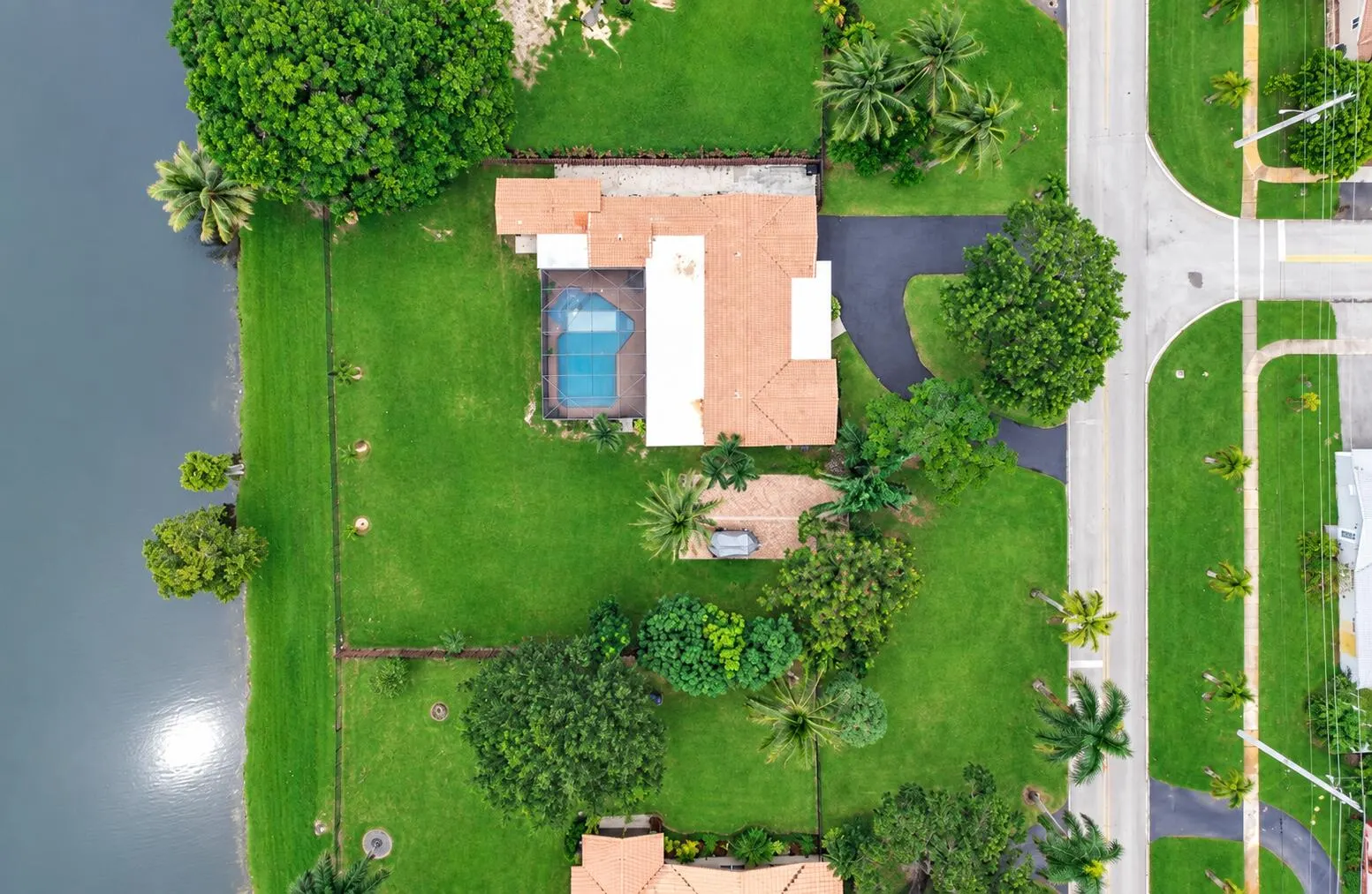 711 NW 45TH Avenue