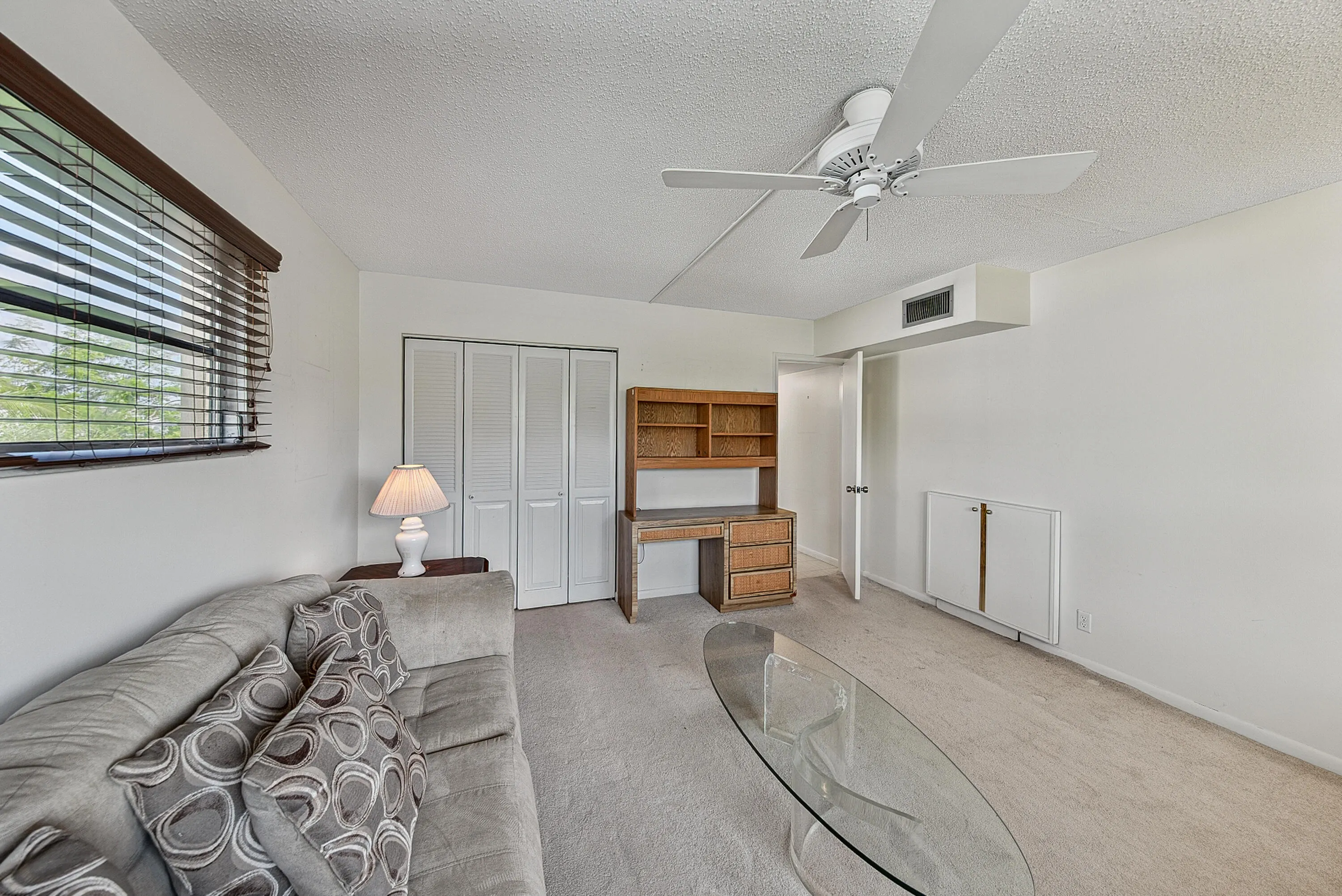 2904 VICTORIA Place #A2