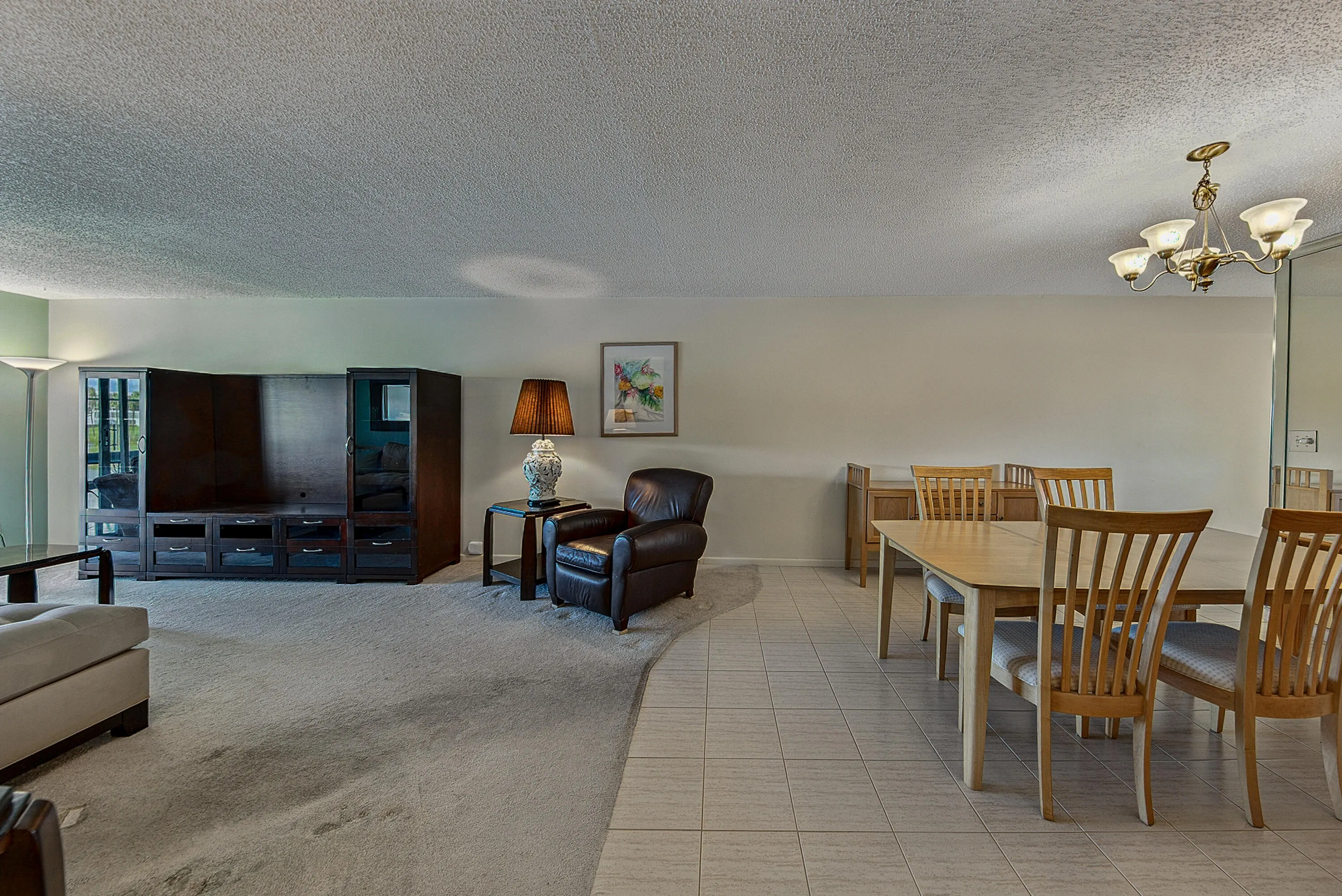 2904 VICTORIA Place #A2