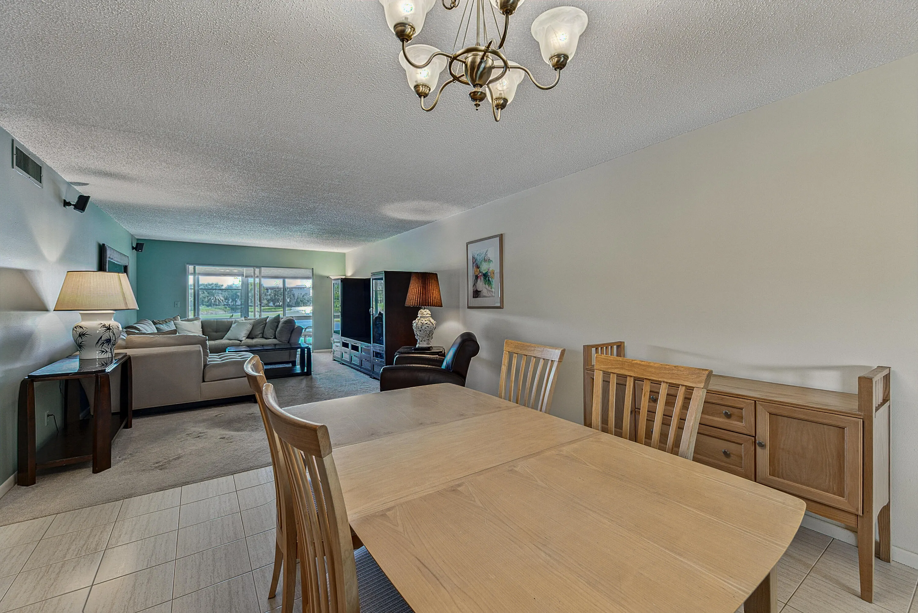 2904 VICTORIA Place #A2